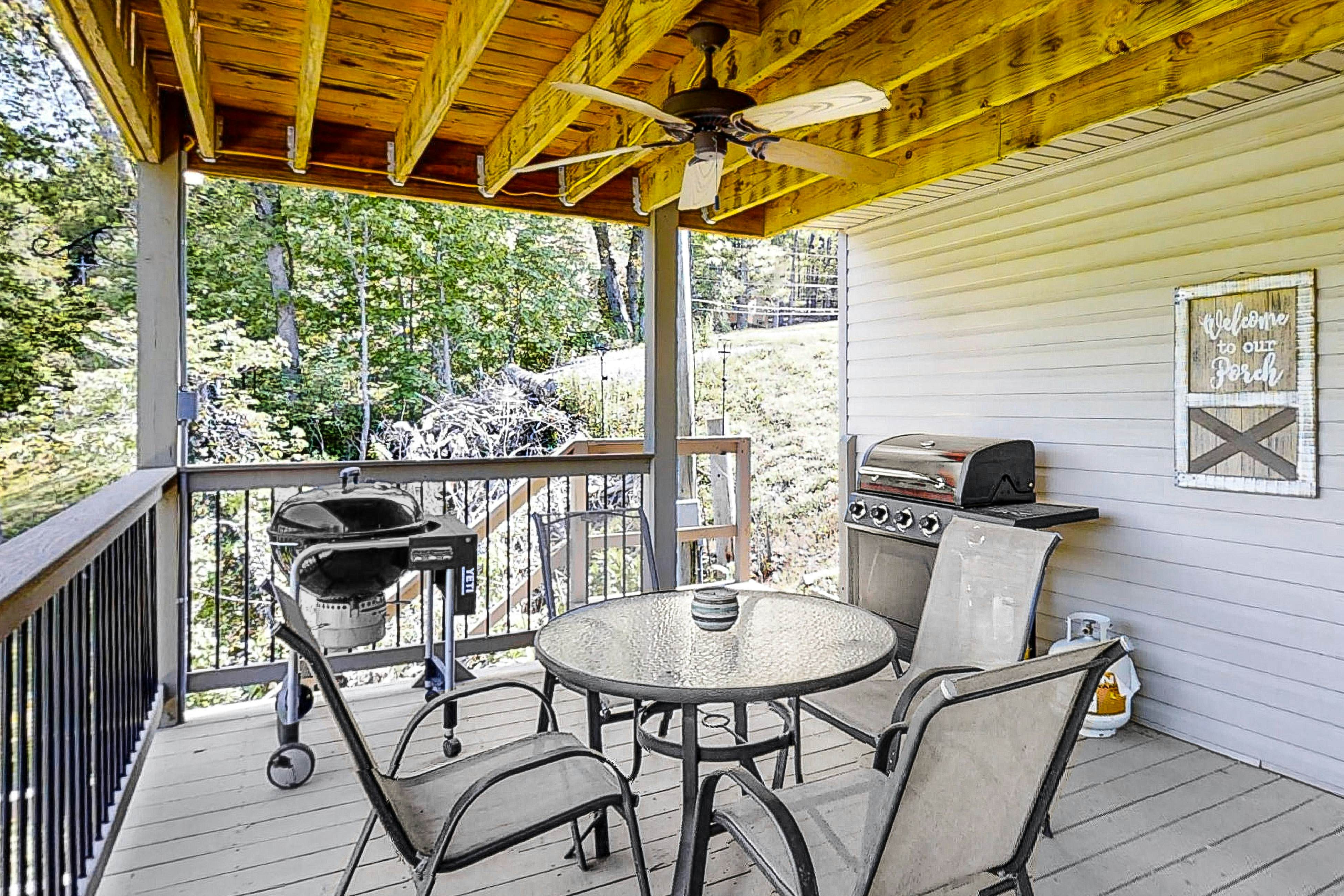 Lakeside Cabin Retreat, Sleeps 12・BBQ Grill・Dock