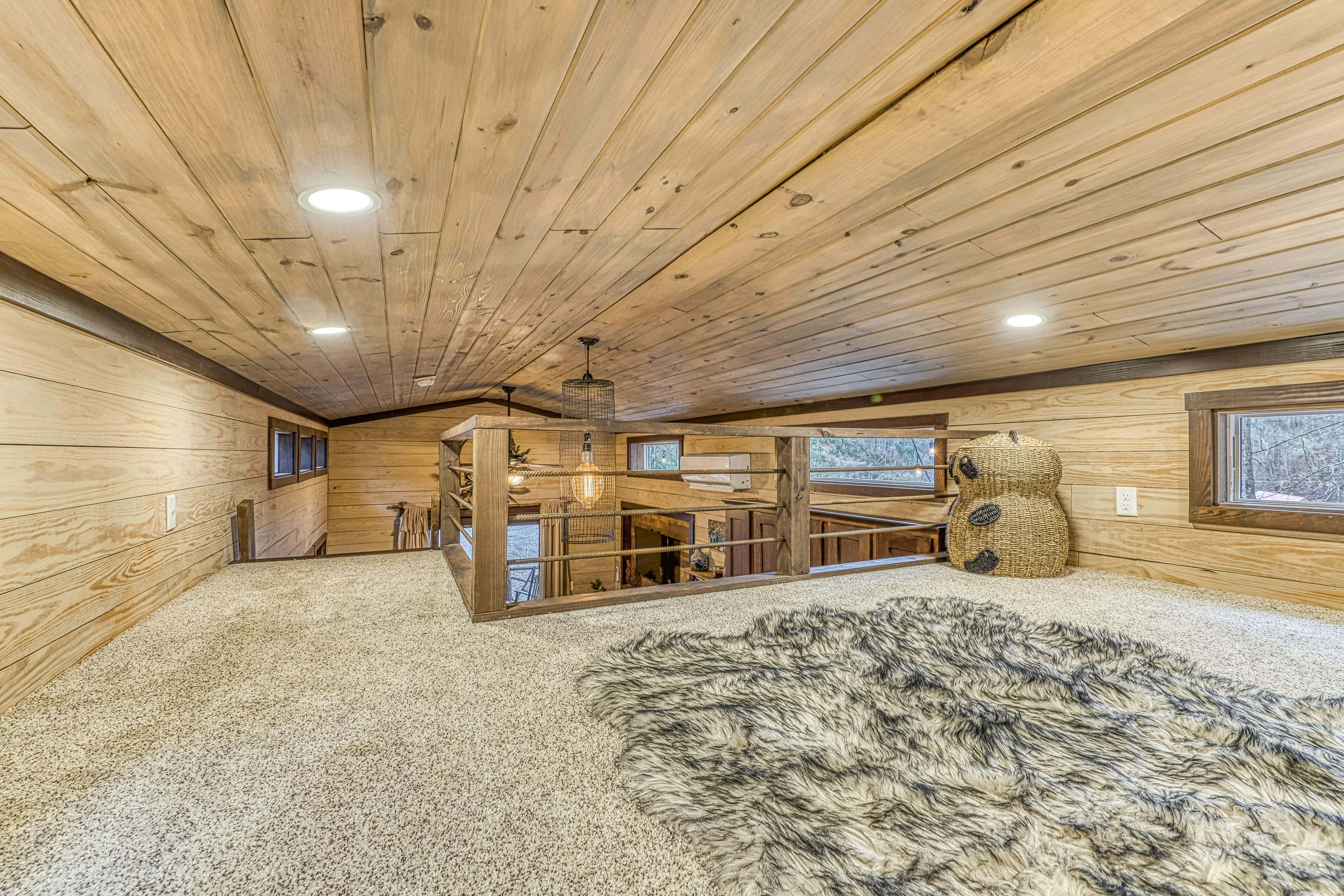 New Authentic Luxe Tiny House, Sleeps 4・Hot Tub