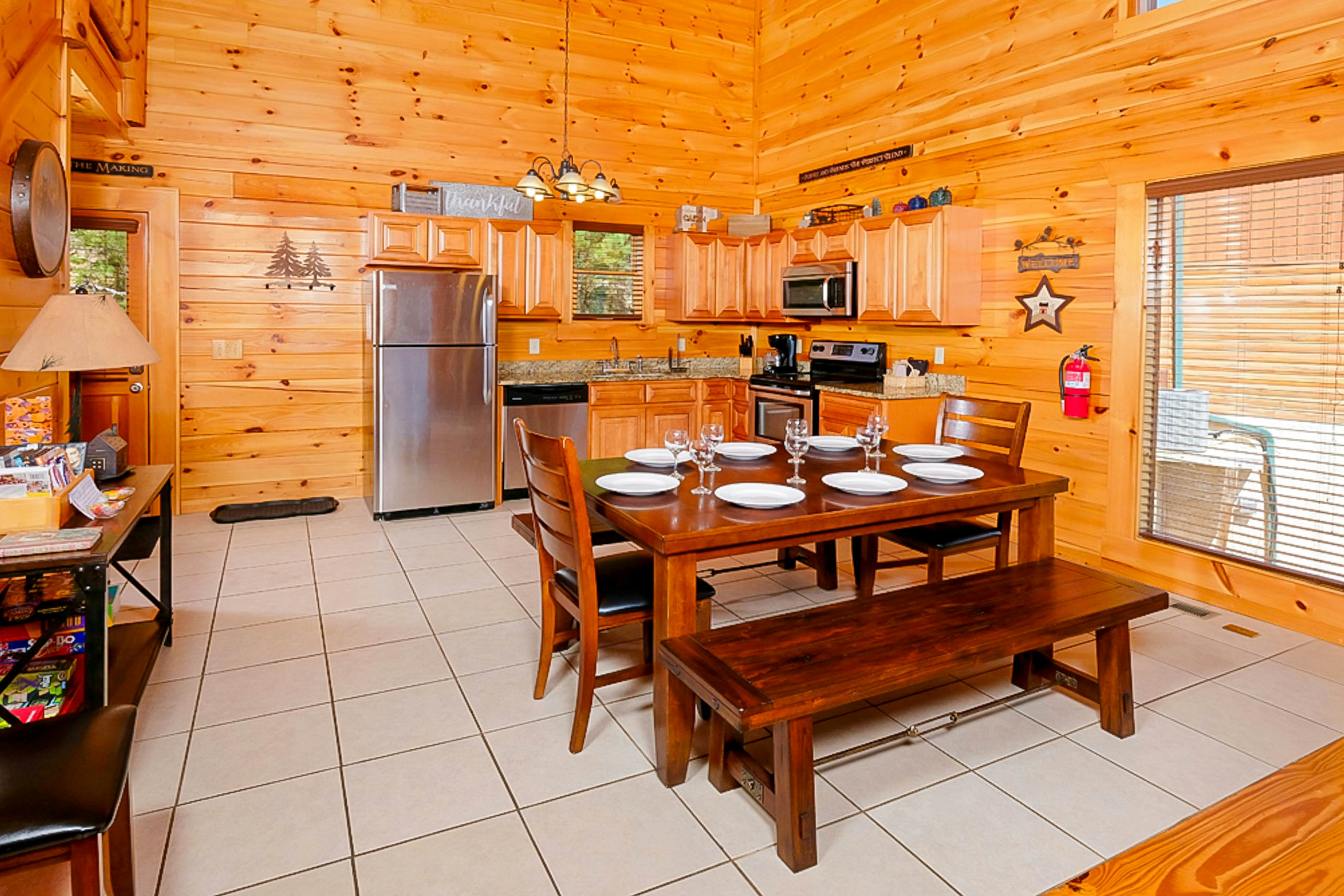 Stunningly Quiet Home, Sleeps 12・Pool・Hot Tub・Pool