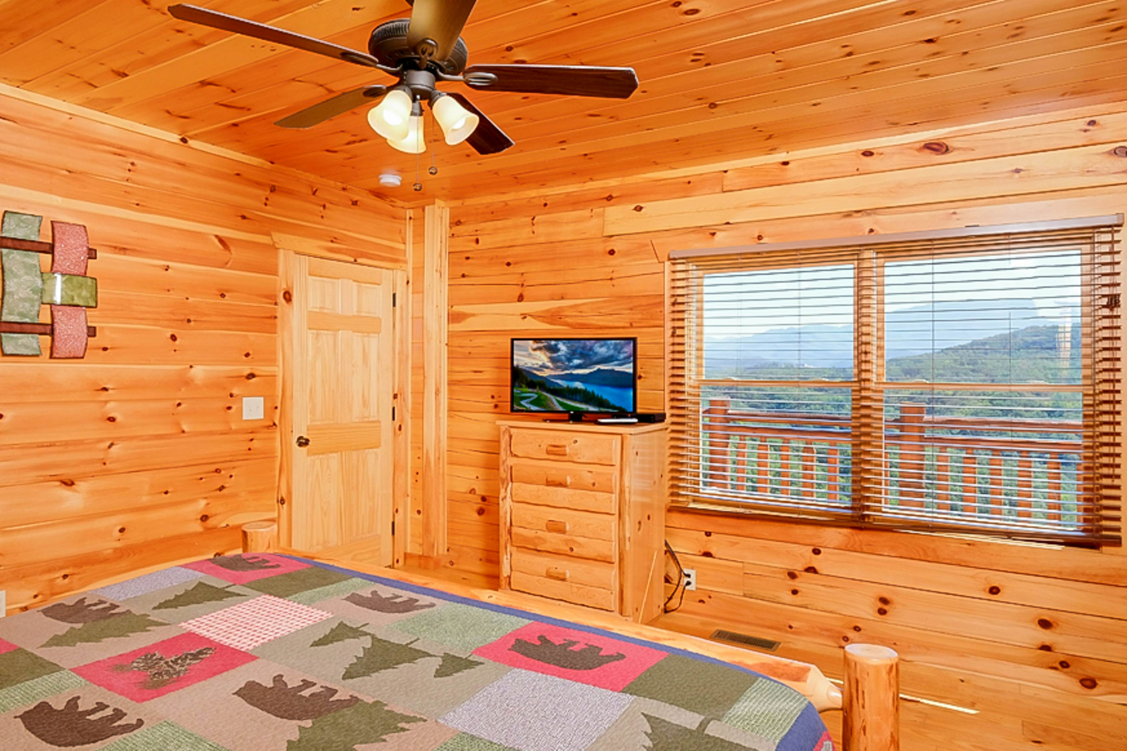 Stunningly Quiet Home, Sleeps 12・Pool・Hot Tub・Pool