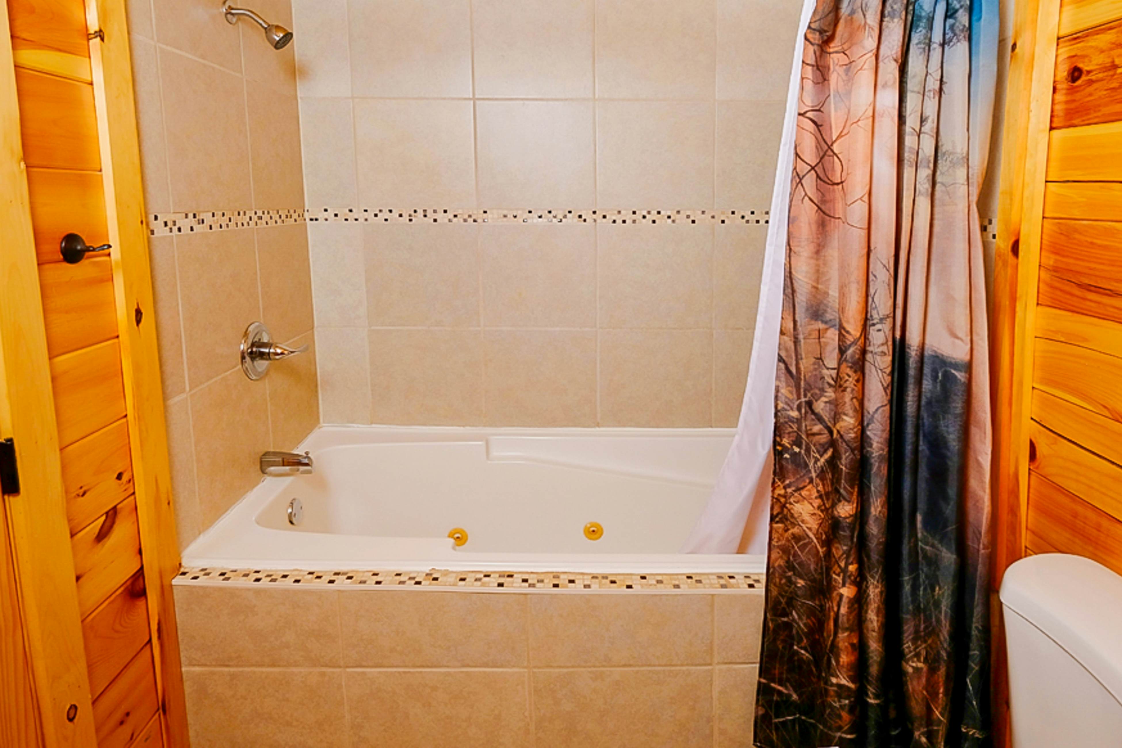 Stunningly Quiet Home, Sleeps 12・Pool・Hot Tub・Pool