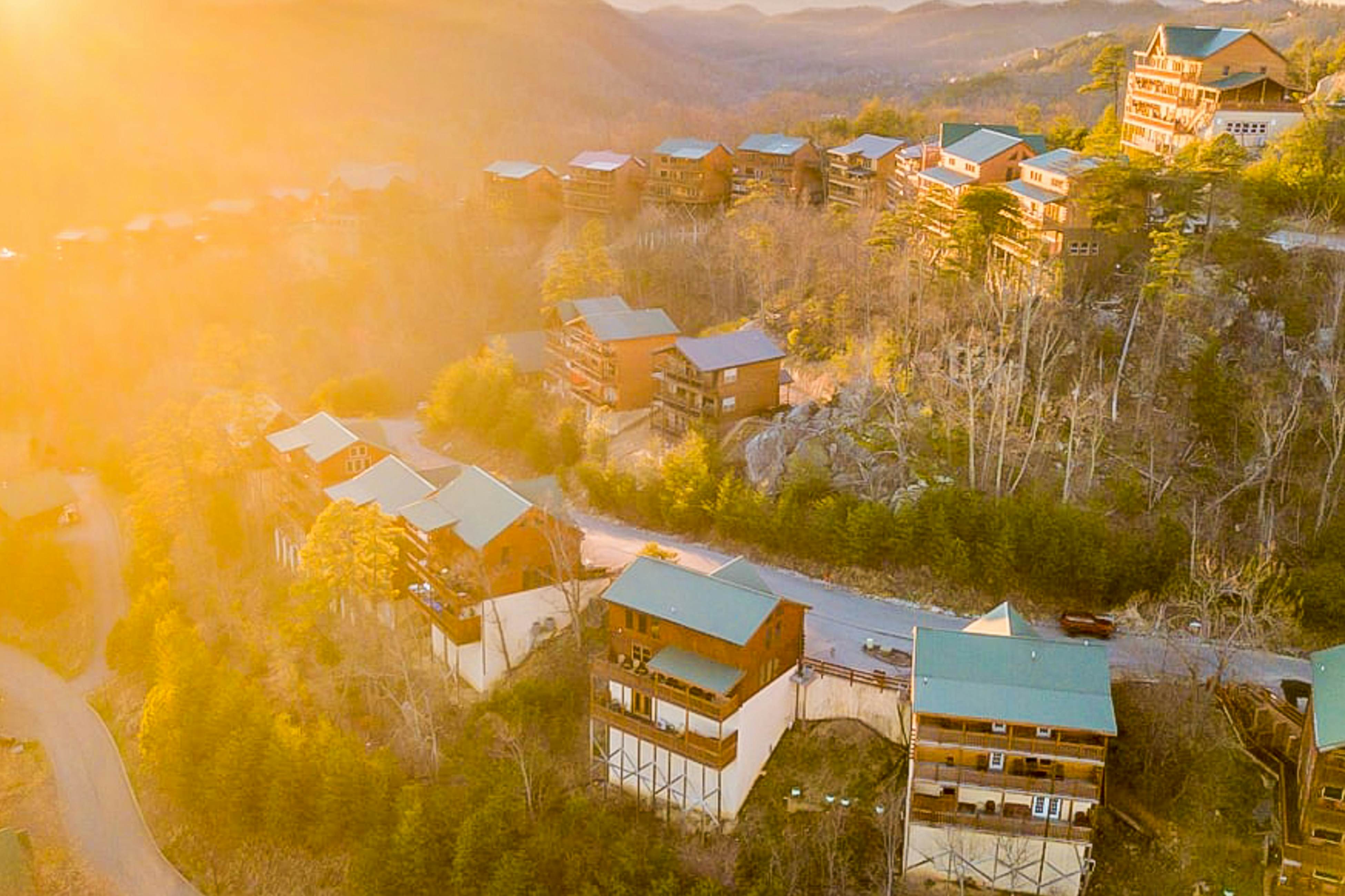 Stunningly Quiet Home, Sleeps 12・Pool・Hot Tub・Pool