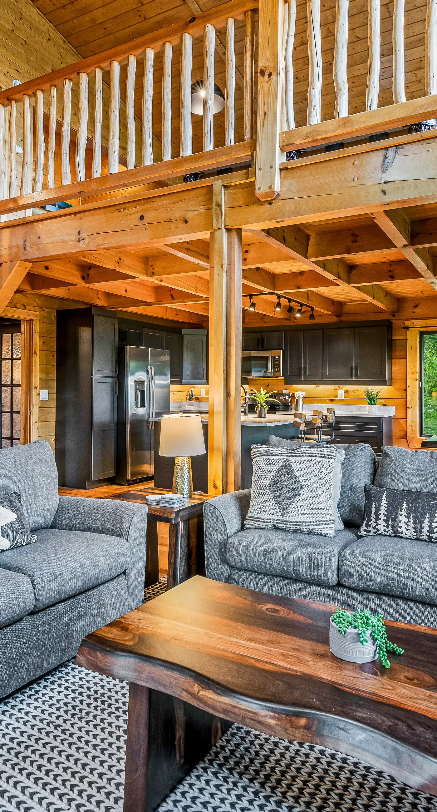 The Treehouse, Sleep 12・Hot Tub・Firepit・Game Room