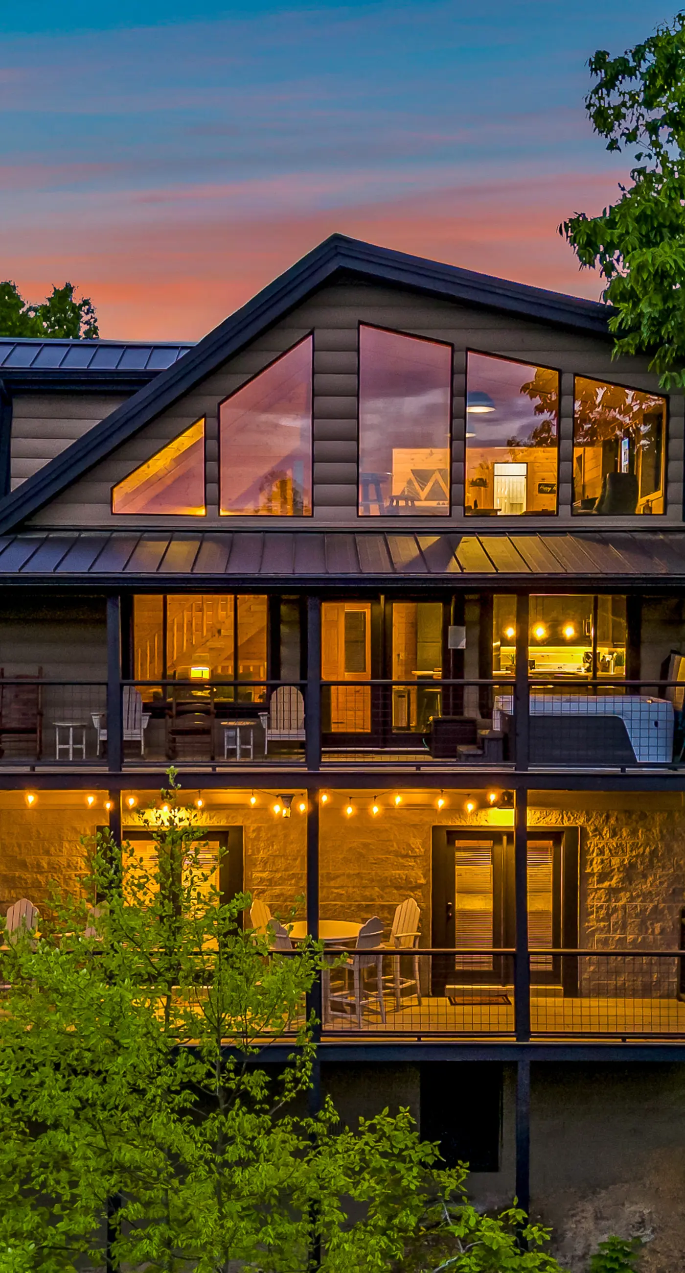 The Treehouse, Sleep 12・Hot Tub・Firepit・Game Room