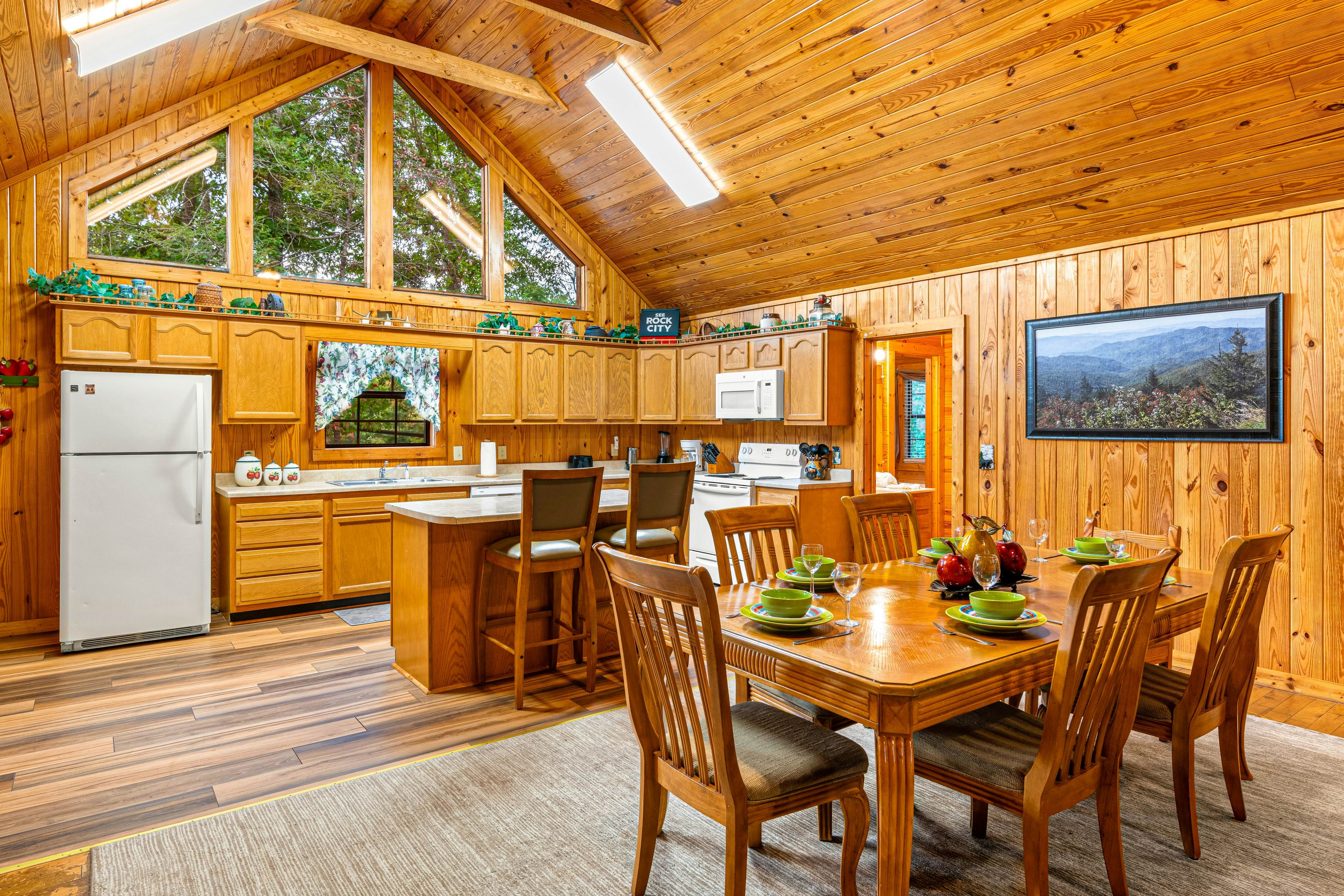 Smoky Mtn cabin w/ hot tub, firepit, game room, deck, & free attraction tickets