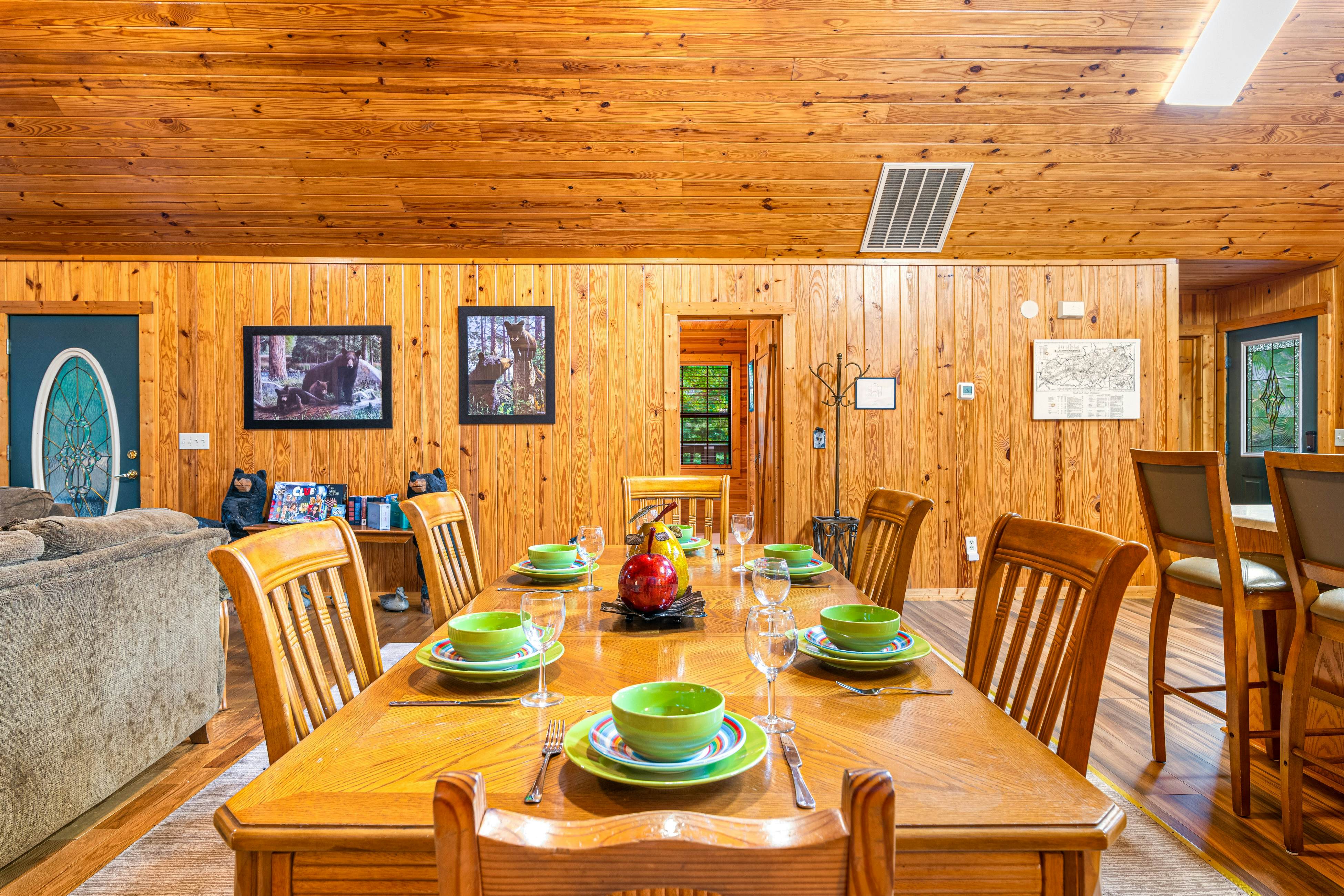 Smoky Mtn cabin w/ hot tub, firepit, game room, deck, & free attraction tickets