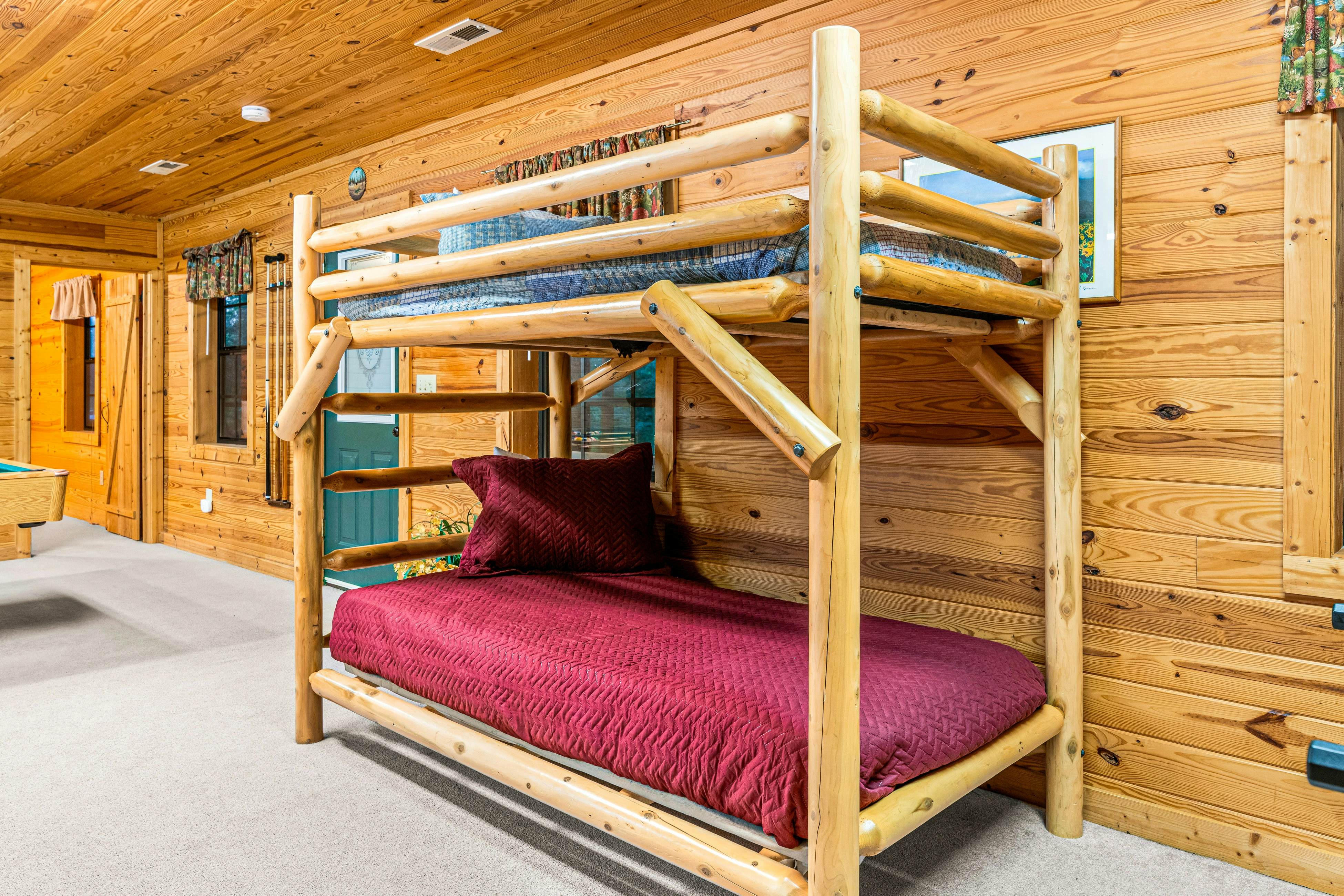 Smoky Mtn cabin w/ hot tub, firepit, game room, deck, & free attraction tickets