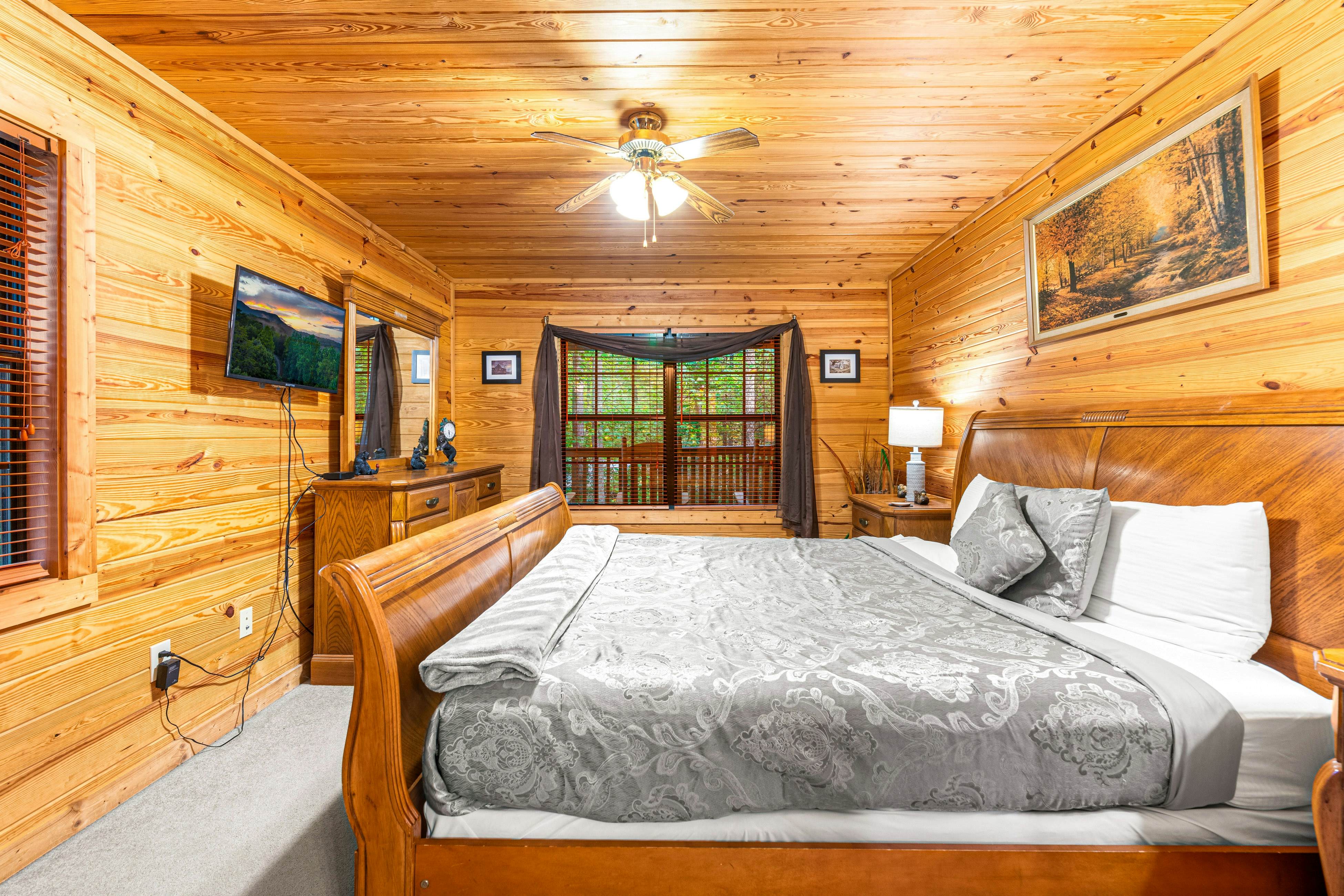 Smoky Mtn cabin w/ hot tub, firepit, game room, deck, & free attraction tickets