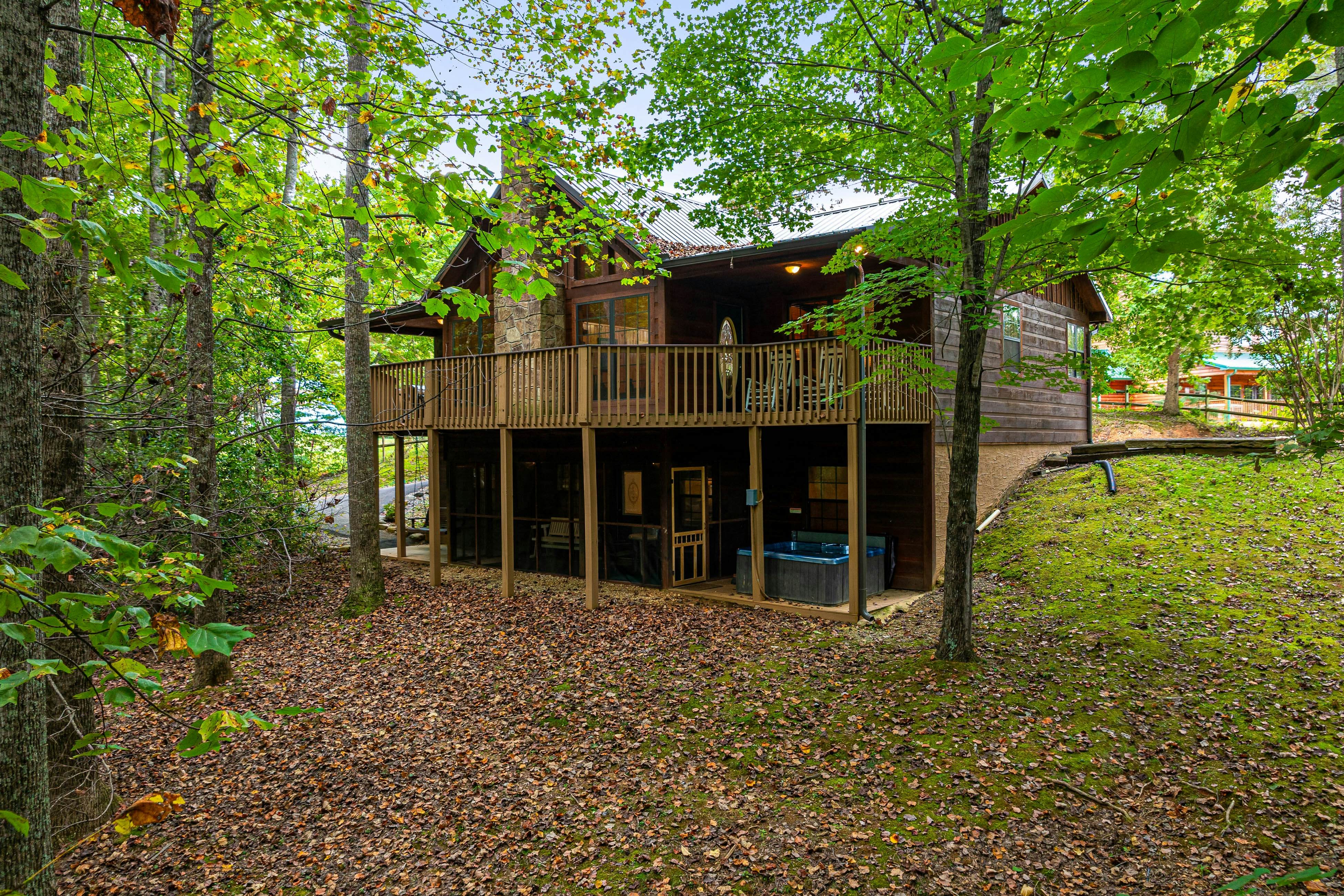 Smoky Mtn cabin w/ hot tub, firepit, game room, deck, & free attraction tickets