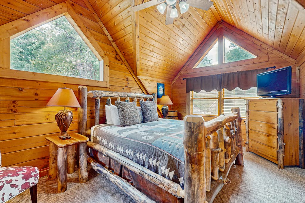 Smokies Cabin Escape・Pool Table・Hot Tub・Mtn View