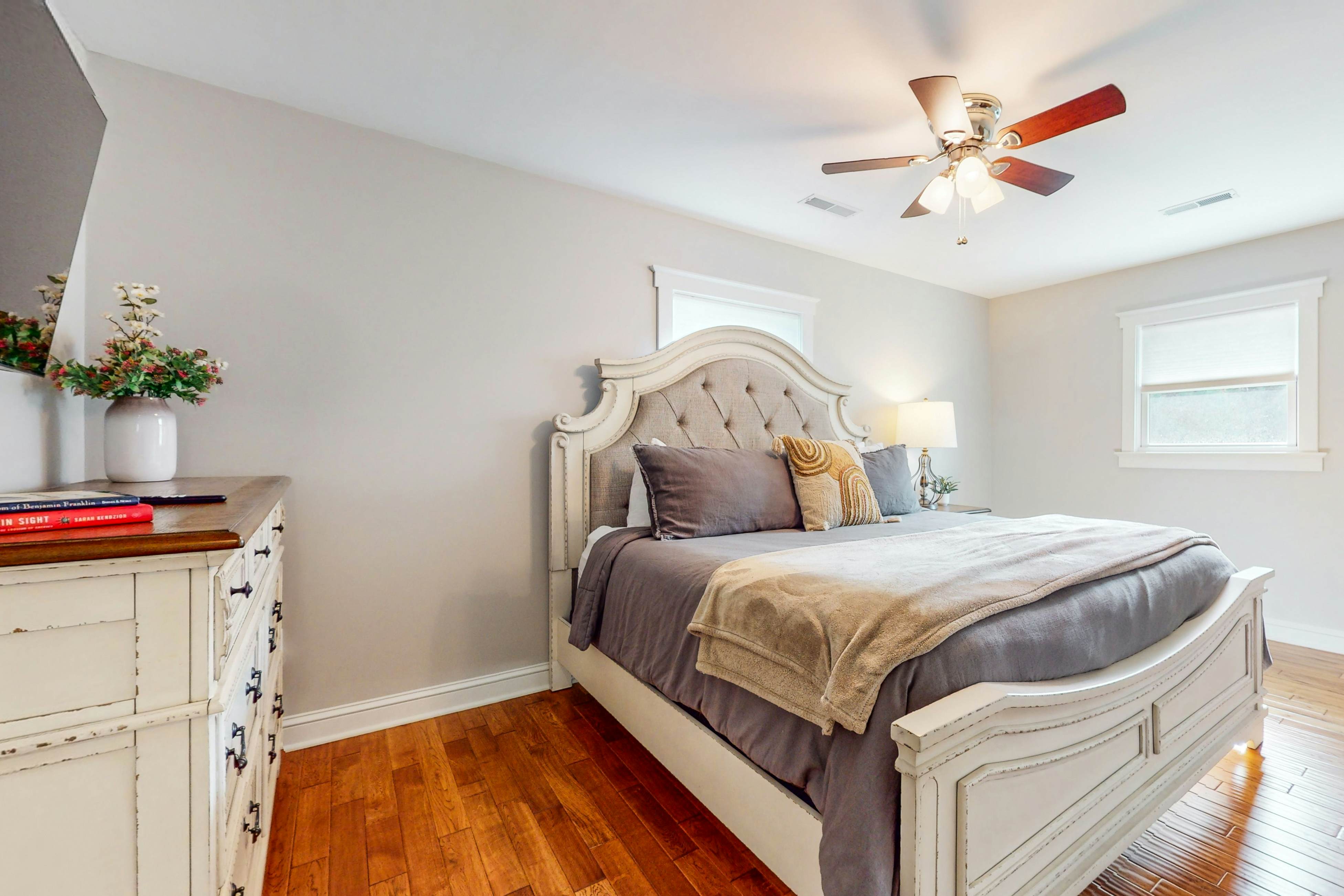 Serene home w/ game room, basketball hoop, hot tub, & free attraction tickets