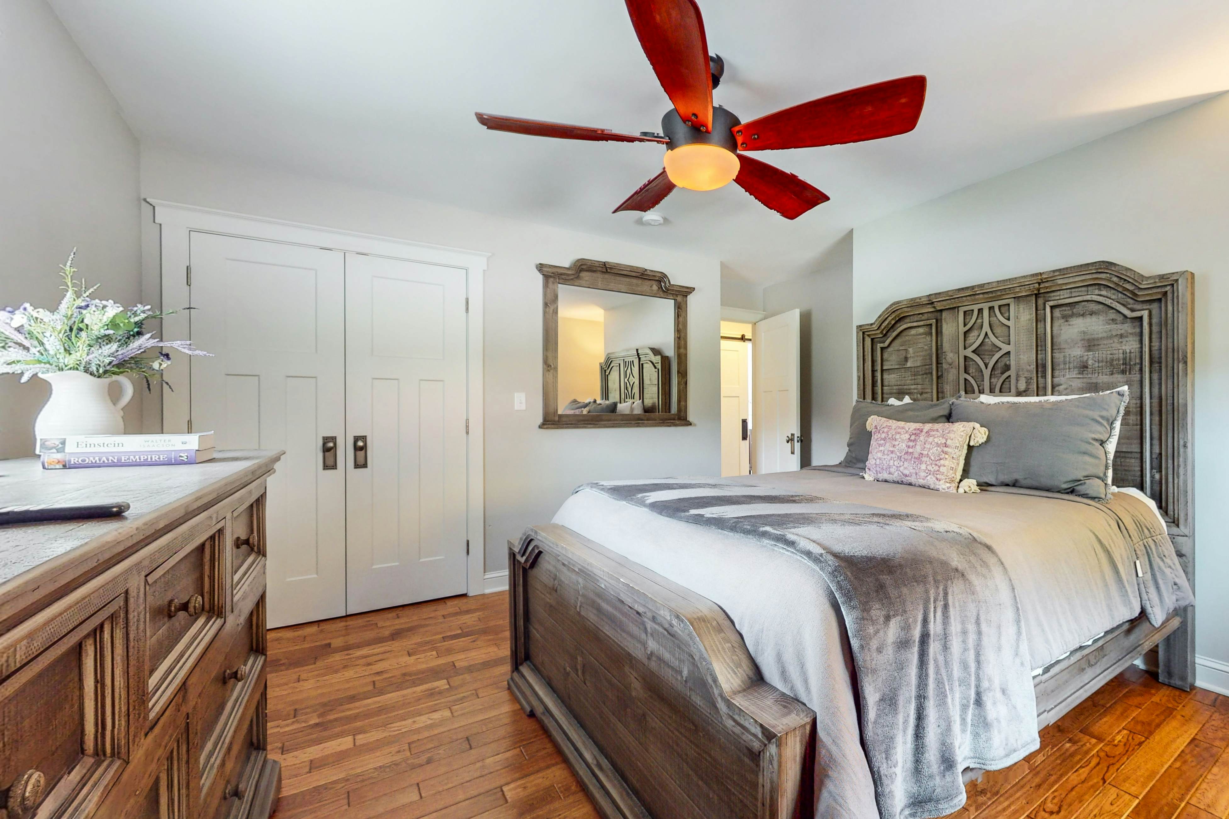 Serene home w/ game room, basketball hoop, hot tub, & free attraction tickets