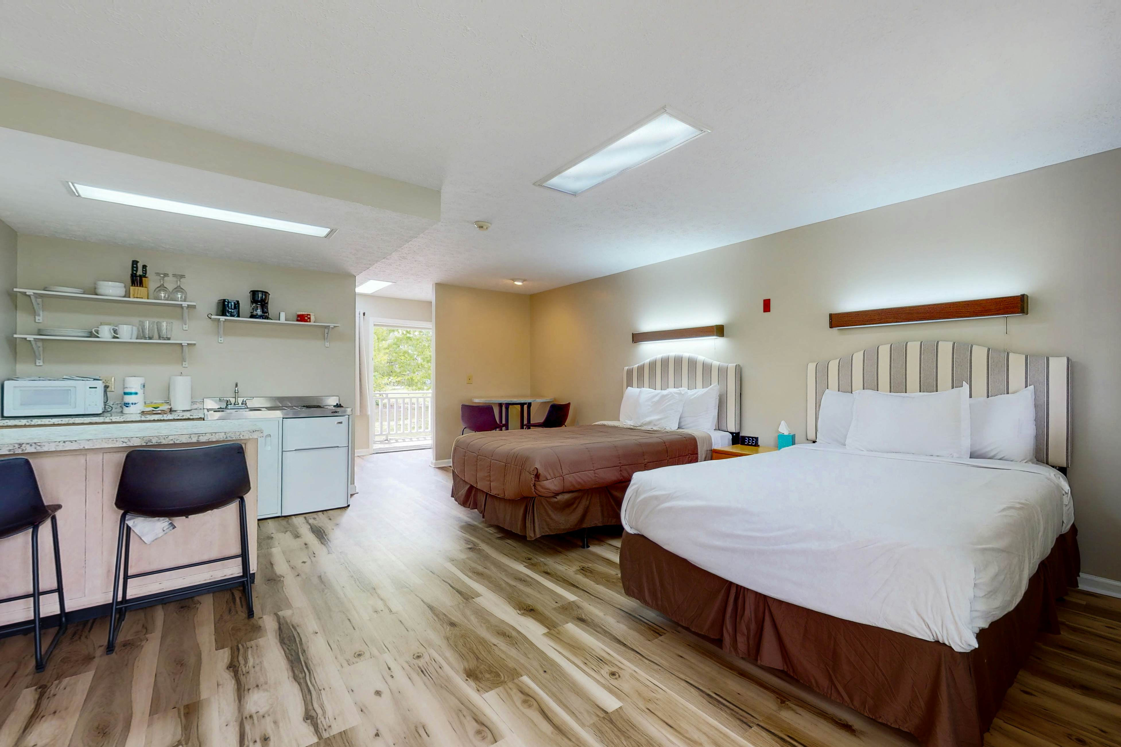 Cozy Studio・Balcony W Golf view・Near Douglas Lake