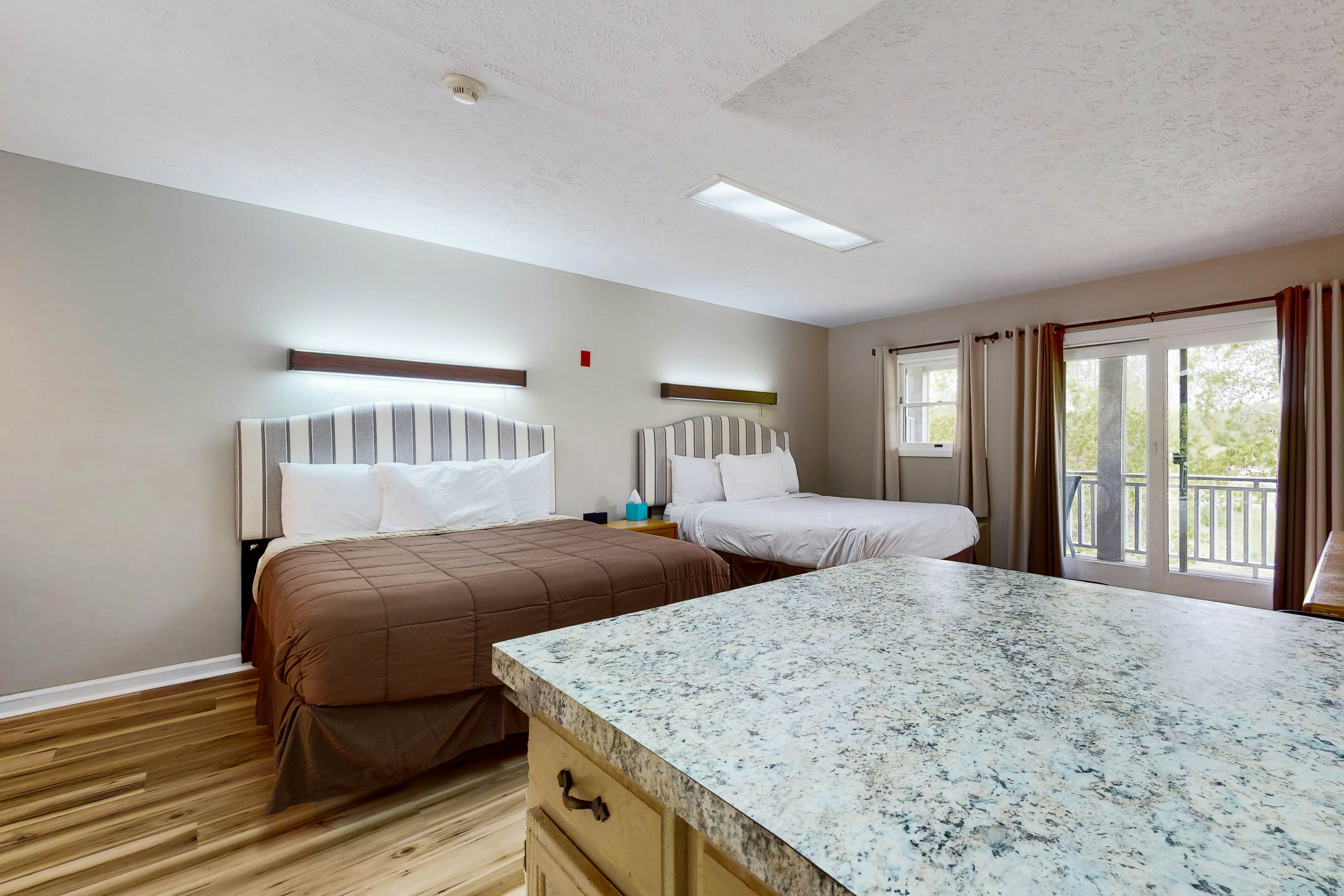 Cozy Studio・Balcony W Golf view・Near Douglas Lake