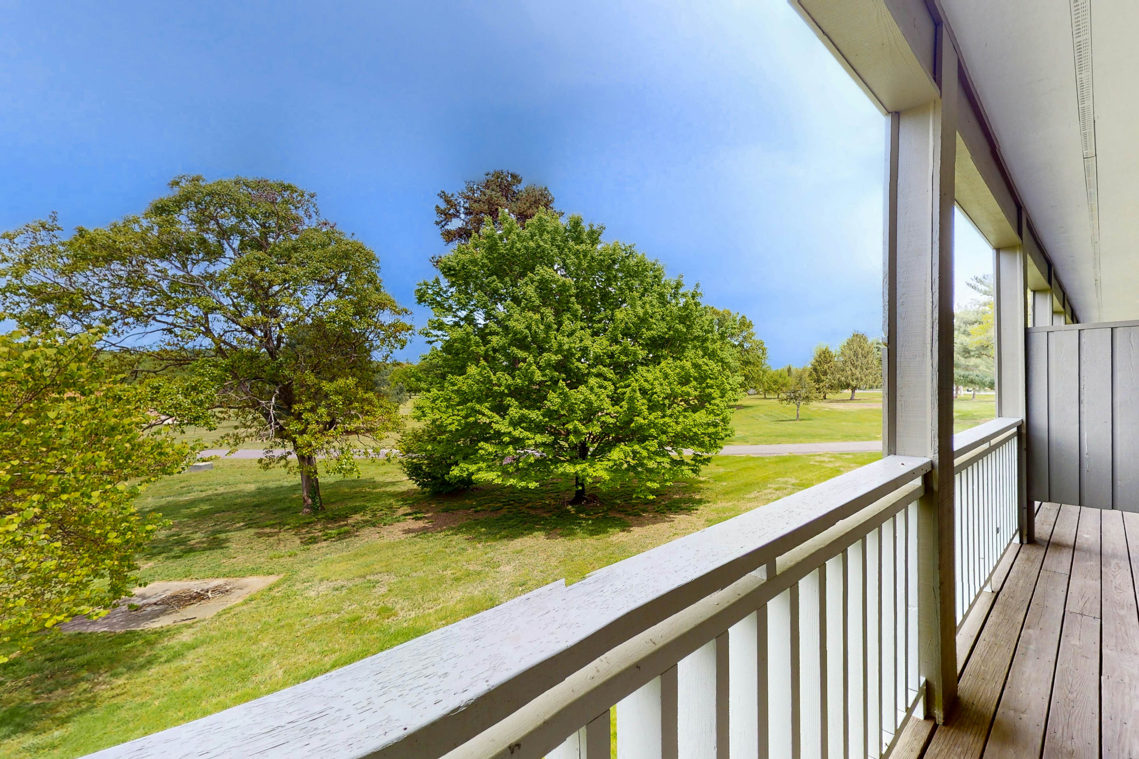 Cozy Studio・Balcony W Golf view・Near Douglas Lake