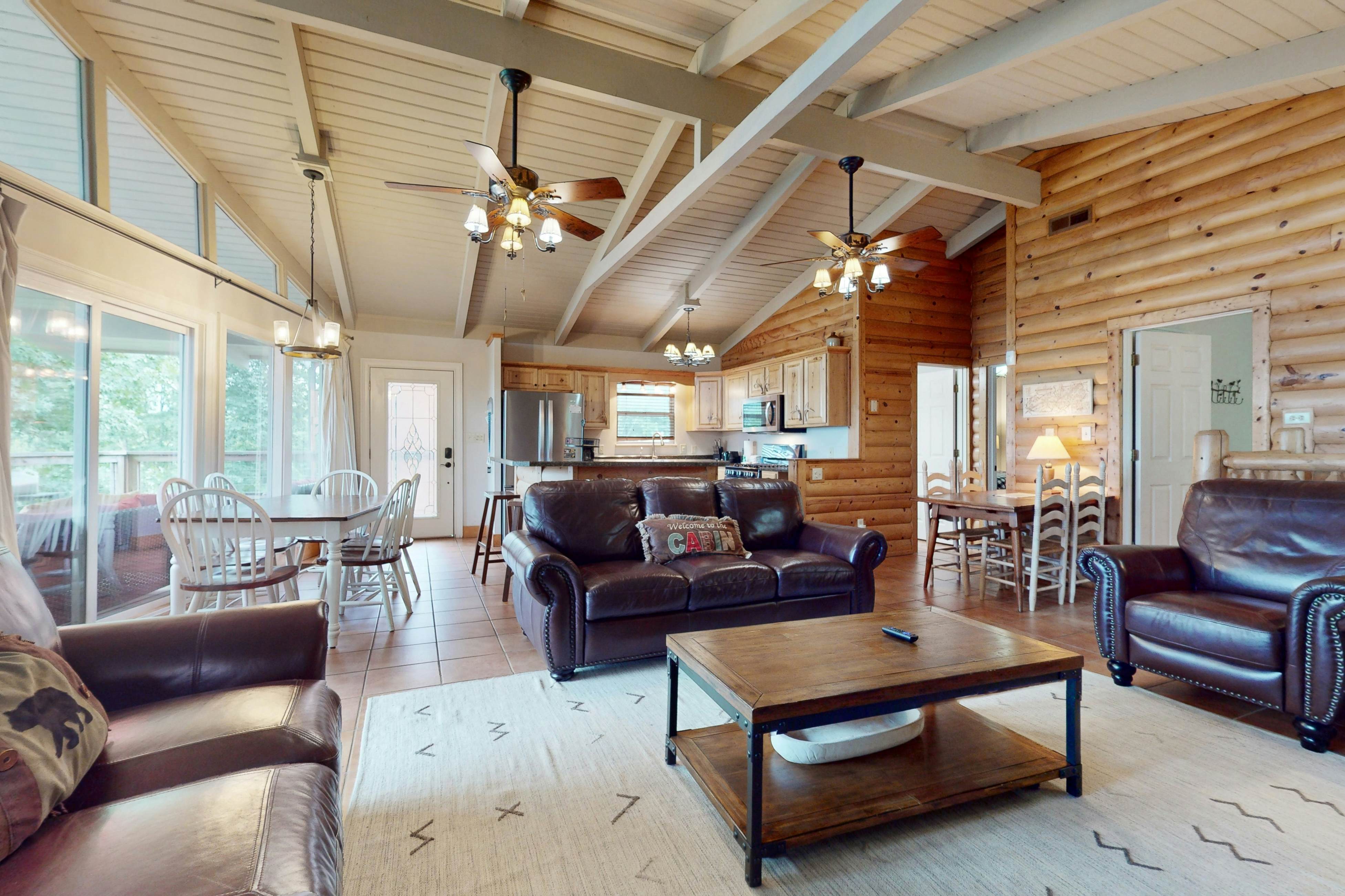 Chalet Village Cabin, Sleeps 9・Mtn View・360 Deck