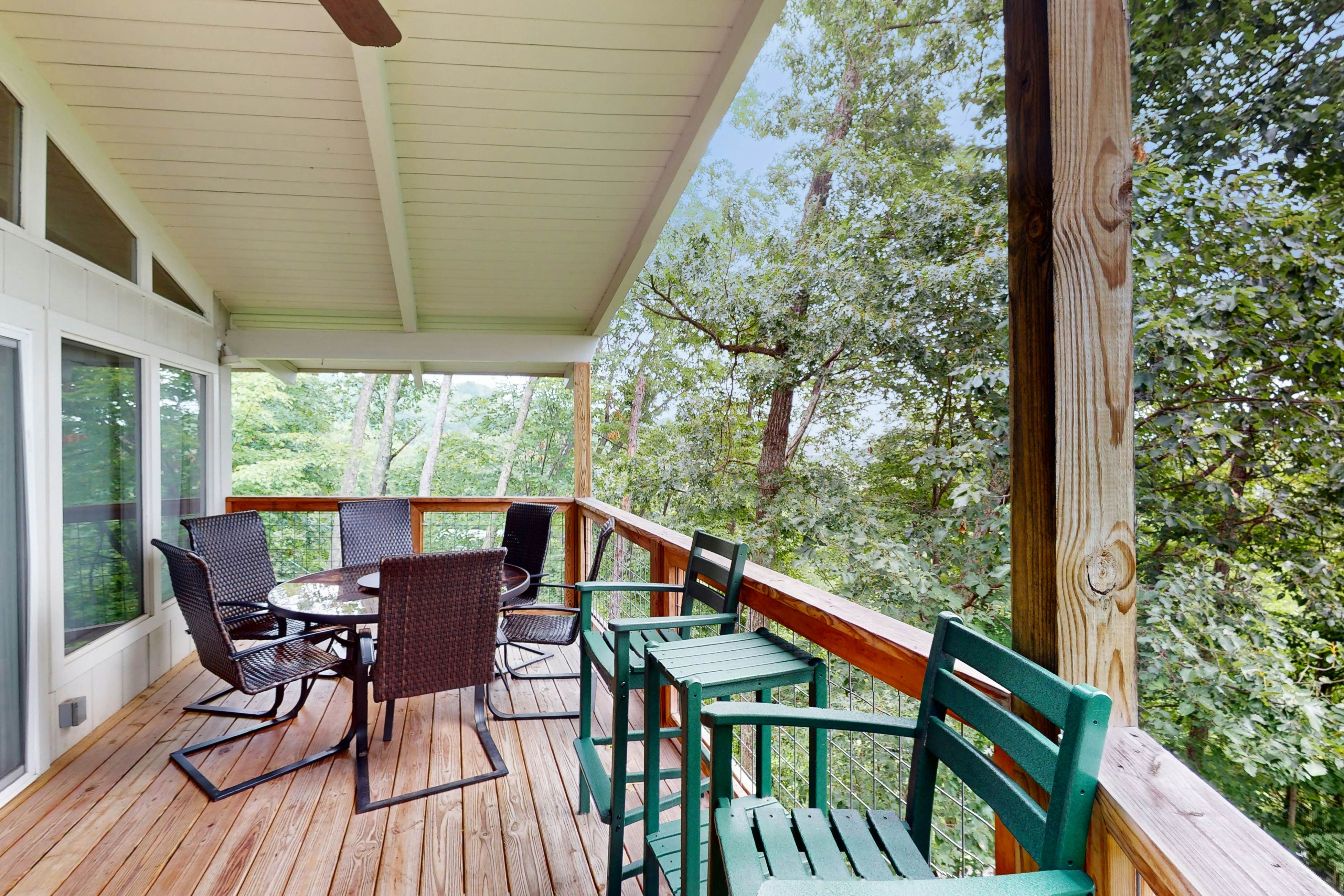 Chalet Village Cabin, Sleeps 9・Mtn View・360 Deck