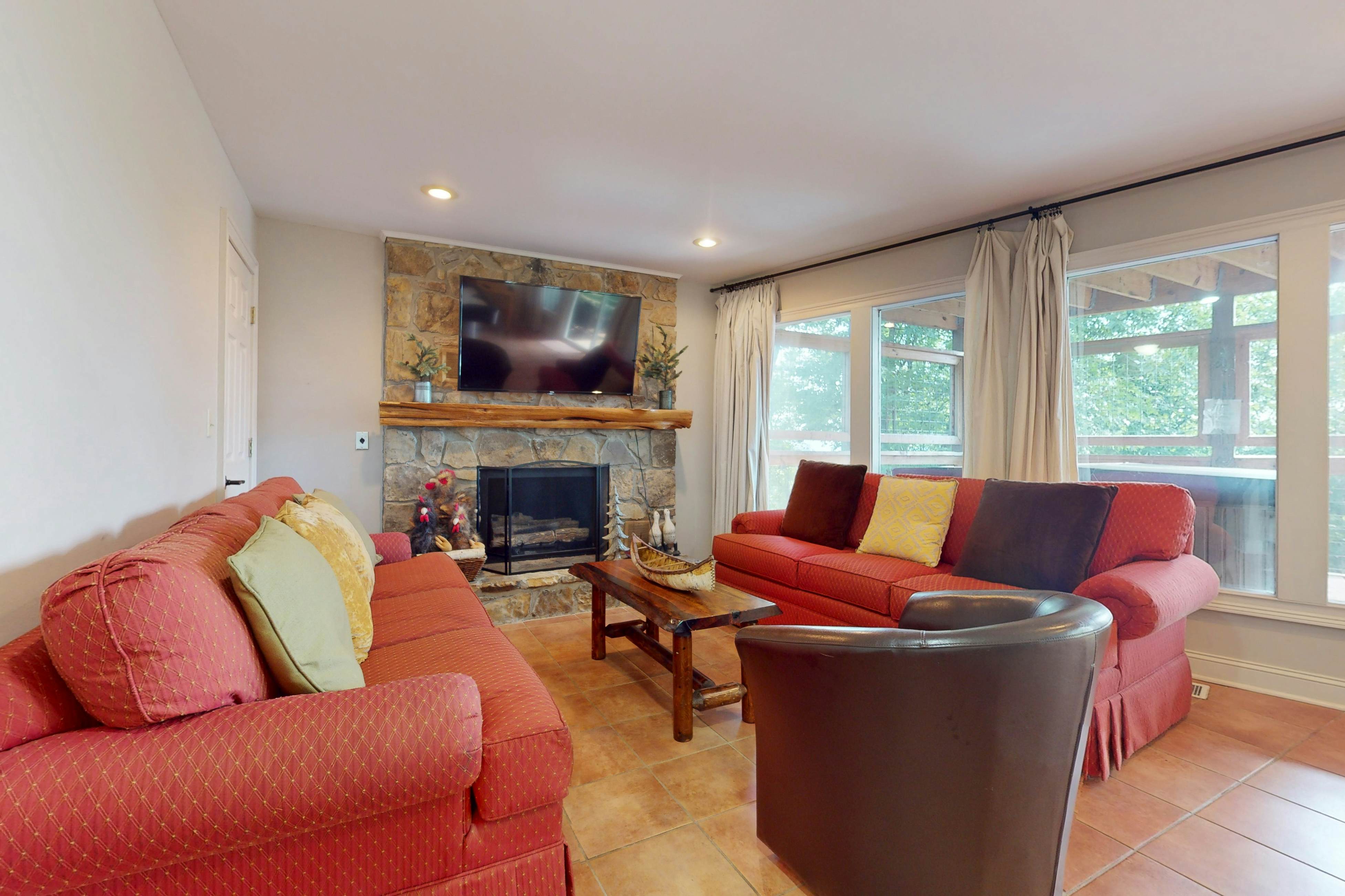 Chalet Village Cabin, Sleeps 9・Mtn View・360 Deck