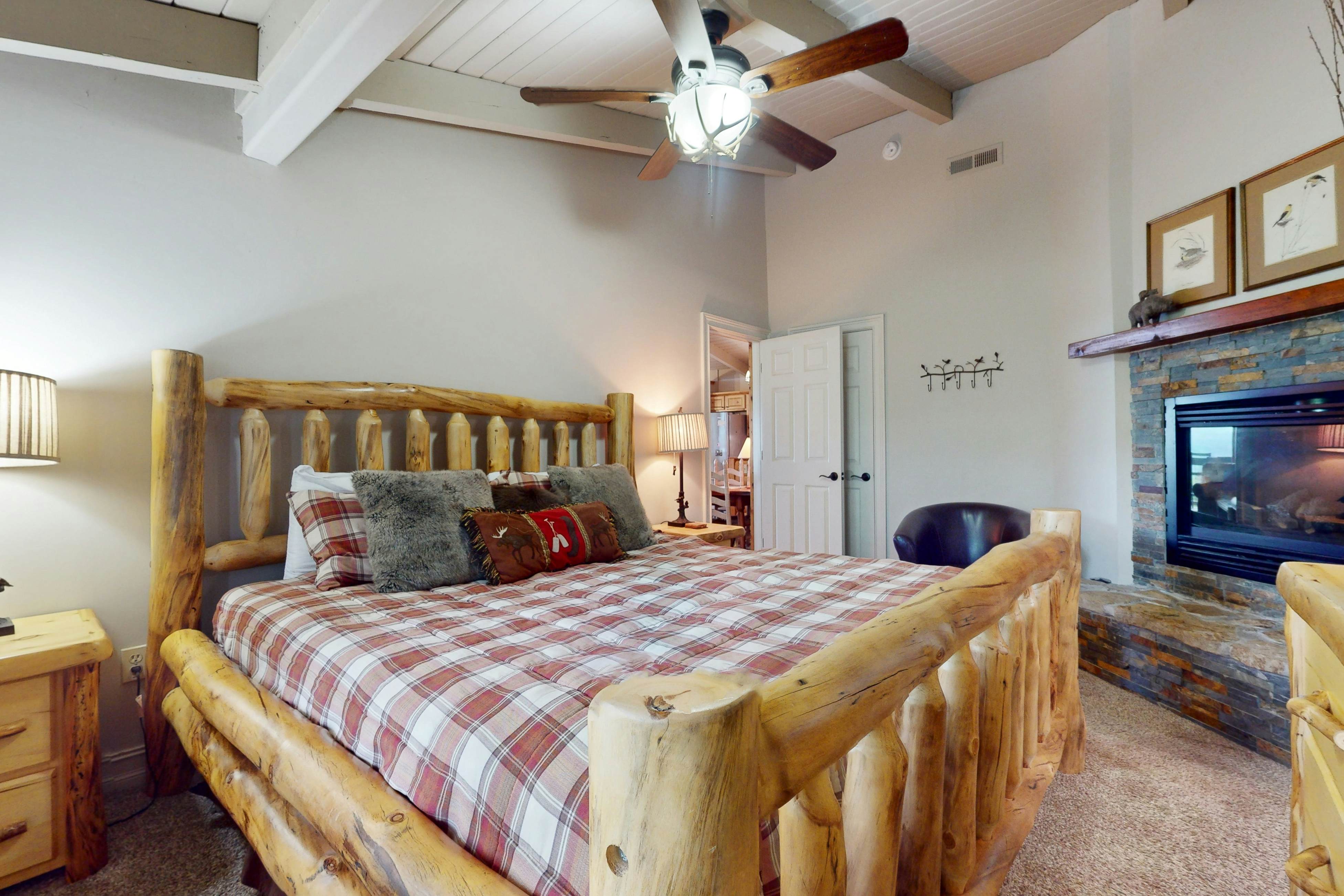 Chalet Village Cabin, Sleeps 9・Mtn View・360 Deck