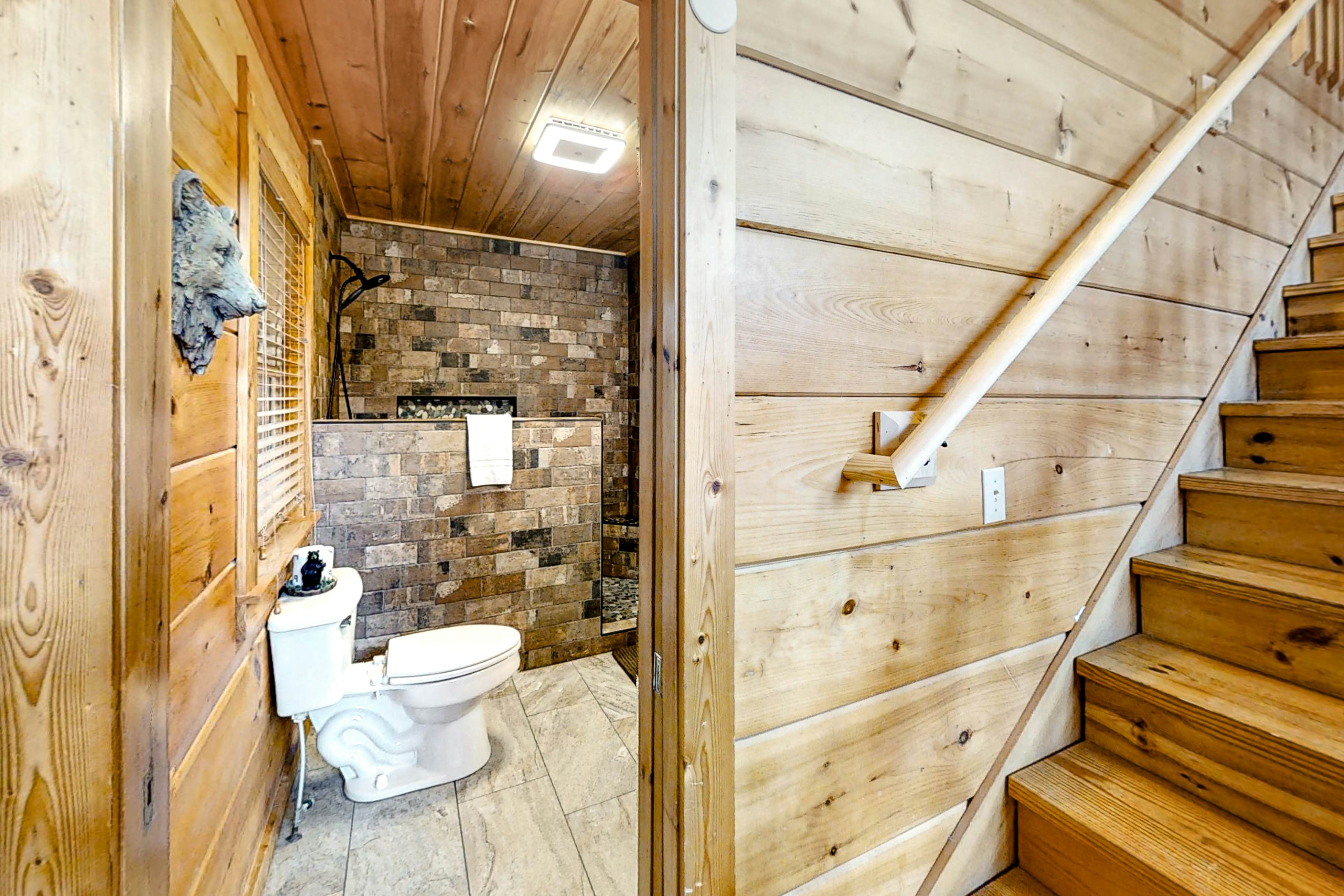 All Suite Cabin Retreat, Sleep 6・Game Room・Hot Tub