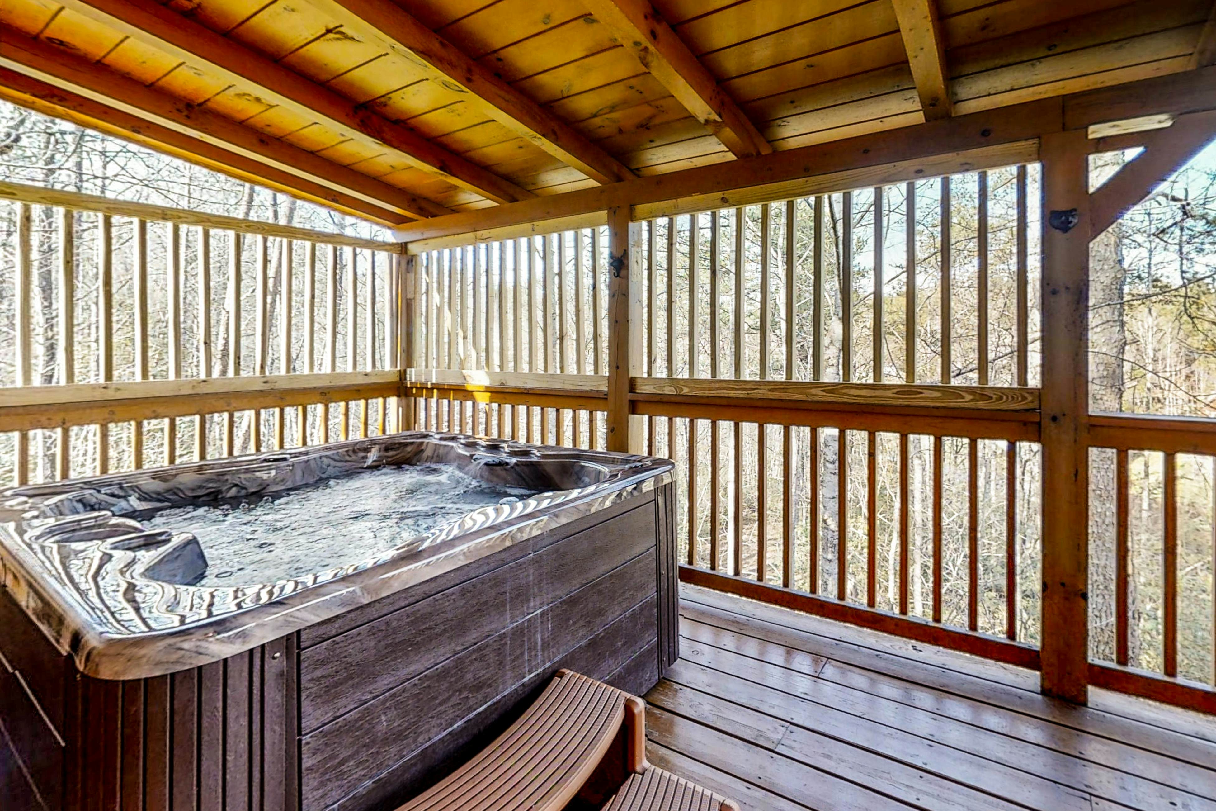 All Suite Cabin Retreat, Sleep 6・Game Room・Hot Tub