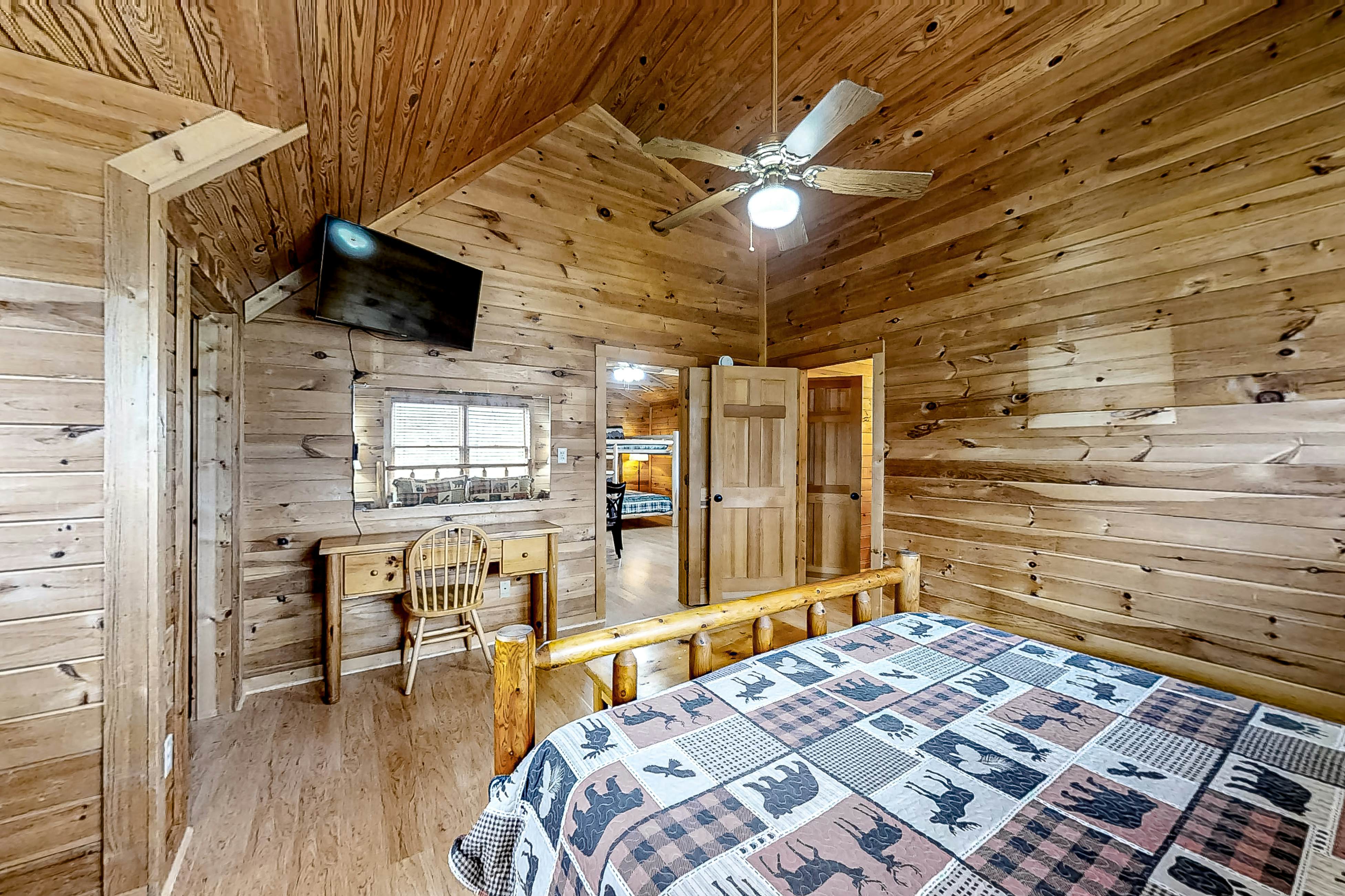 Cobbly Nob Resort Cabin, Sleeps 10・Hot Tub・Games