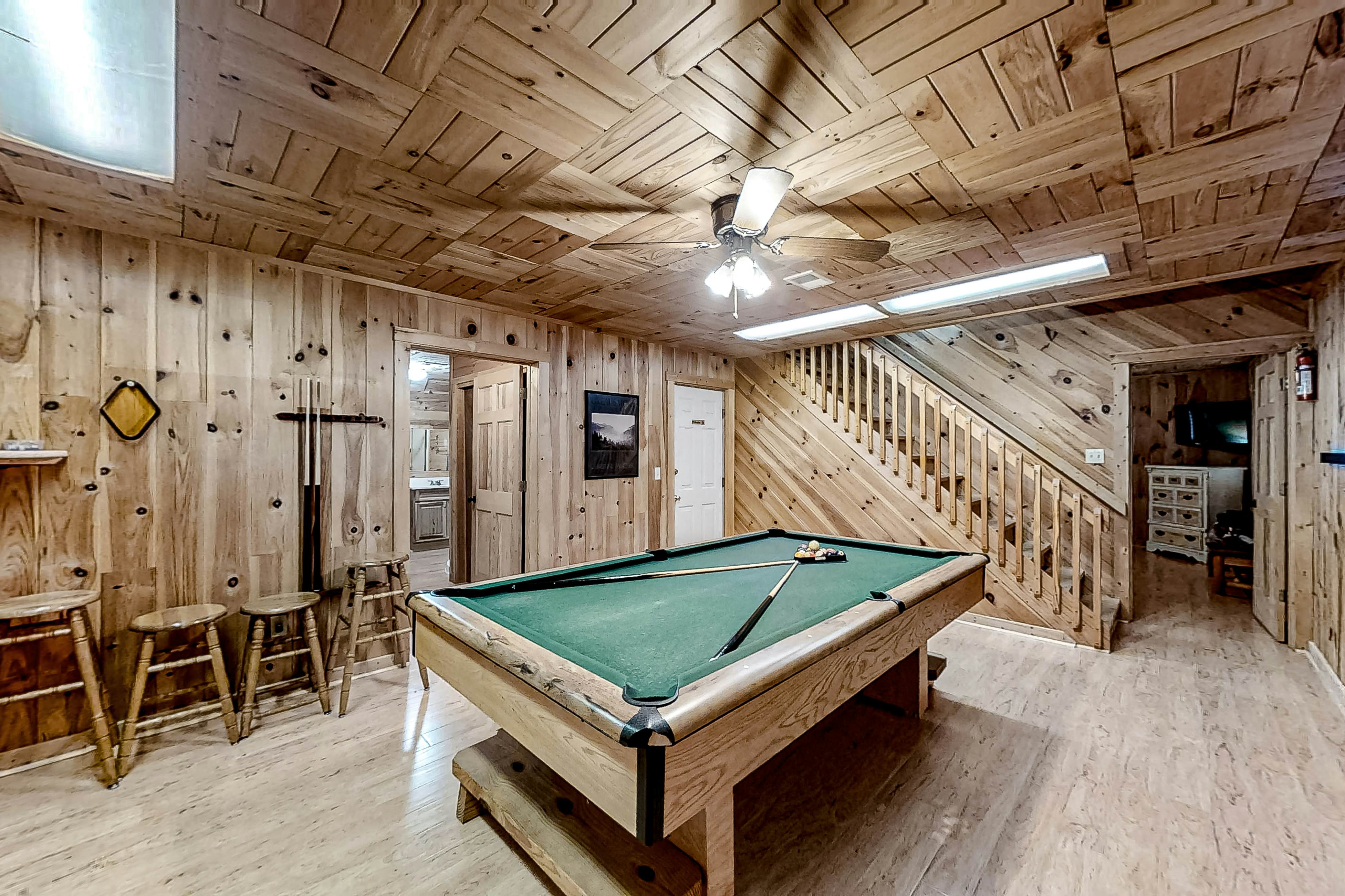 Cobbly Nob Resort Cabin, Sleeps 10・Hot Tub・Games