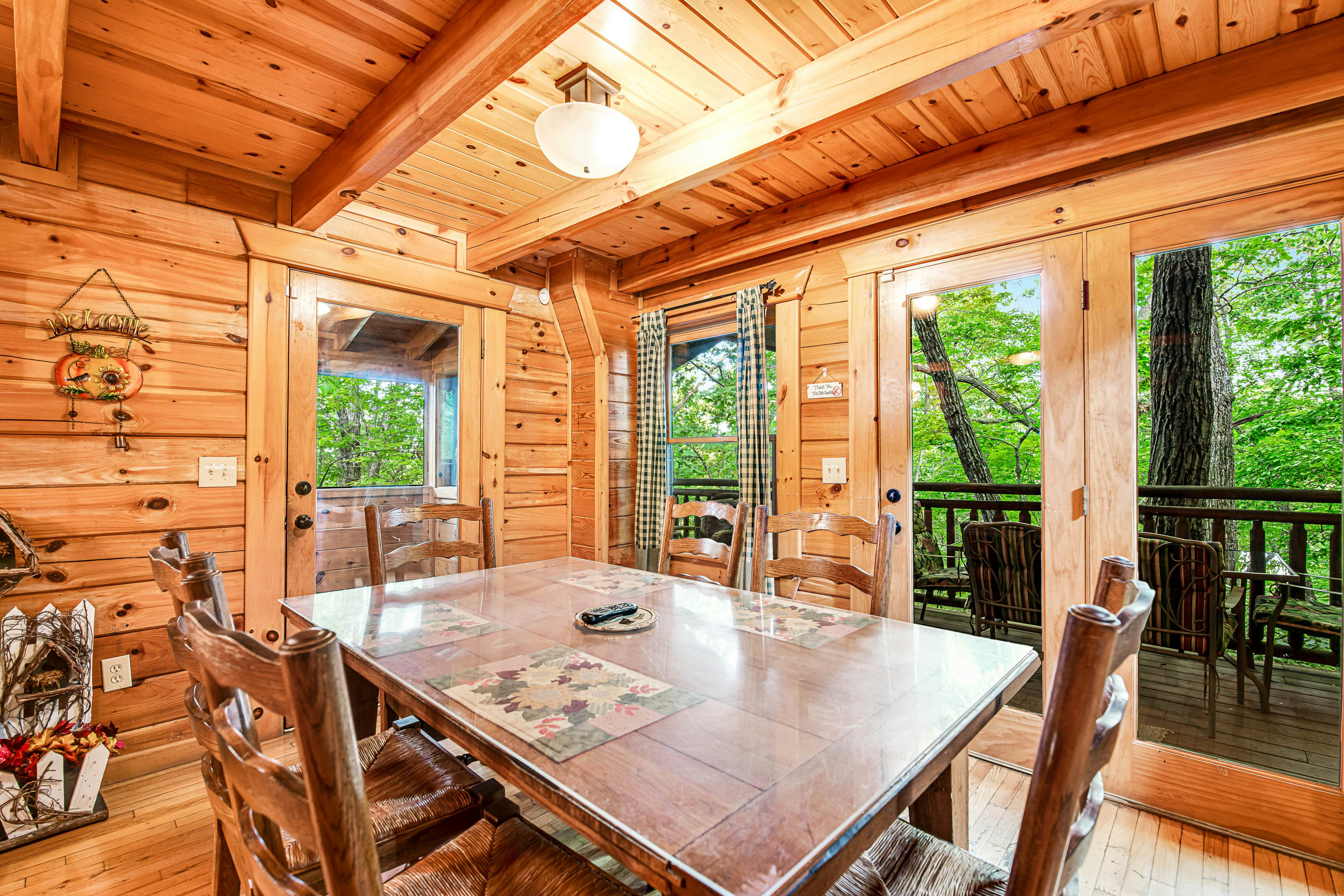 Beautiful & Secluded Log Cabin, Sleeps 8・Hot Tub