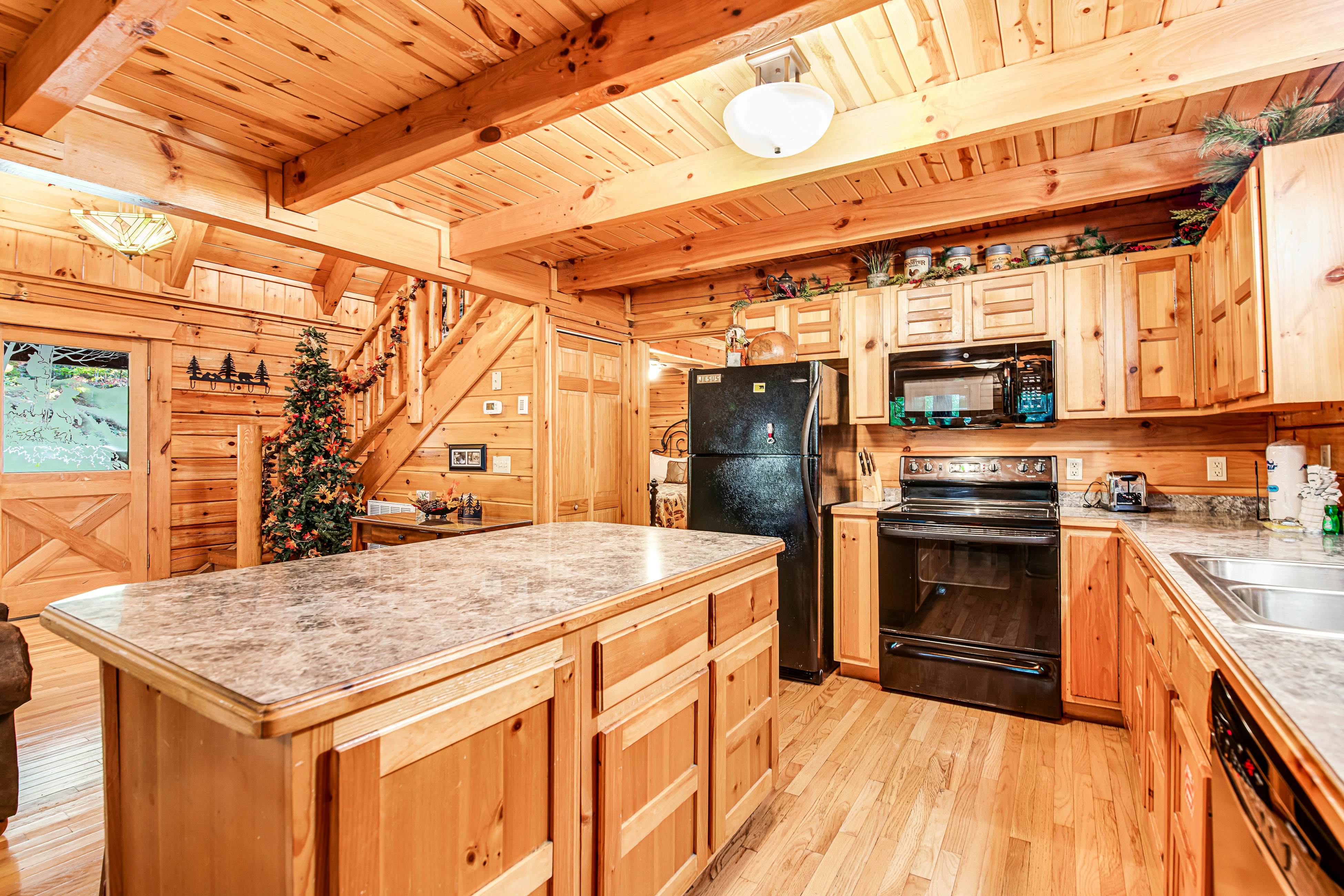 Beautiful & Secluded Log Cabin, Sleeps 8・Hot Tub