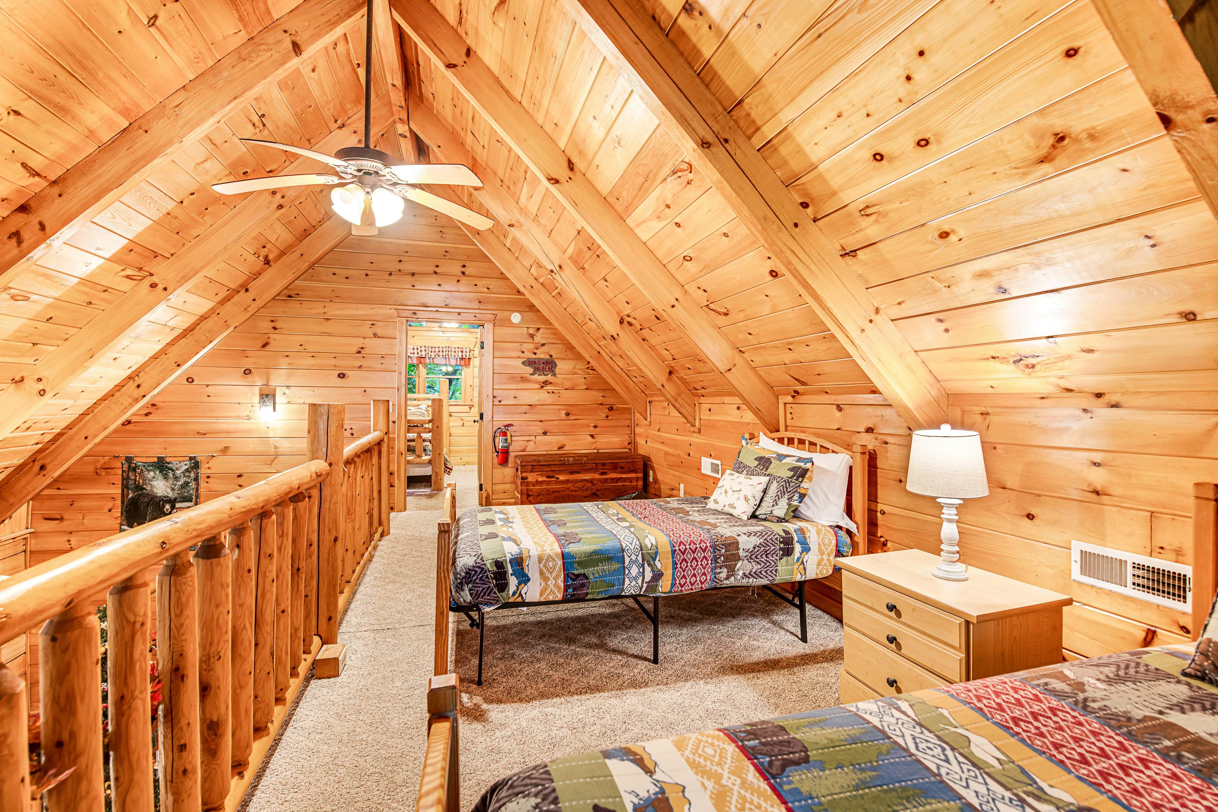 Beautiful & Secluded Log Cabin, Sleeps 8・Hot Tub