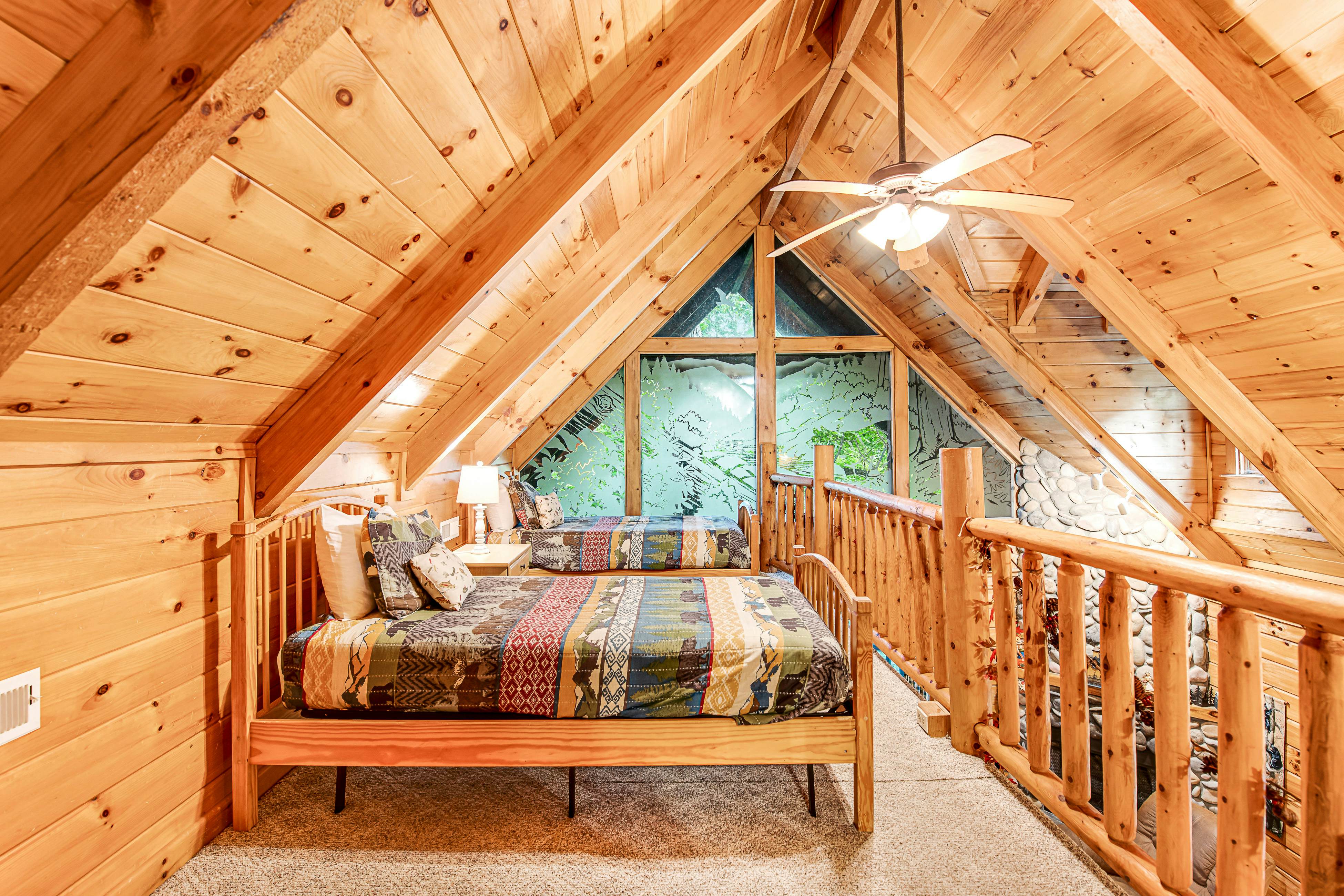 Beautiful & Secluded Log Cabin, Sleeps 8・Hot Tub