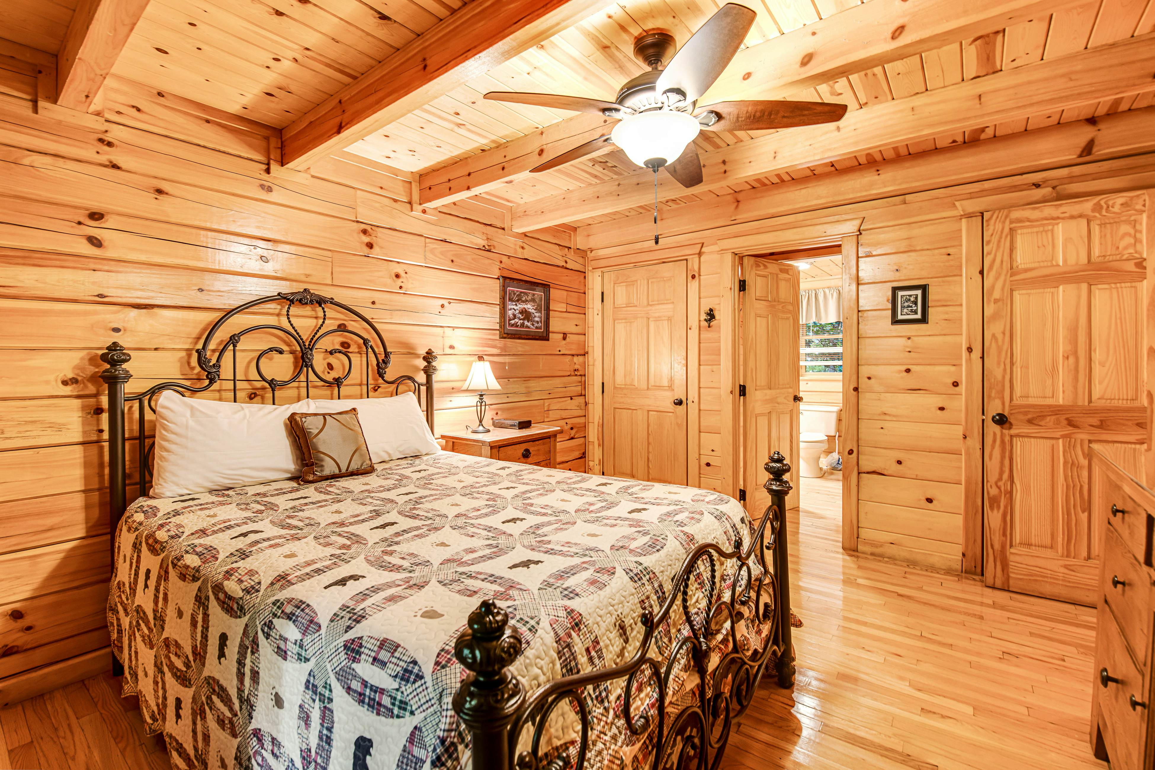 Beautiful & Secluded Log Cabin, Sleeps 8・Hot Tub