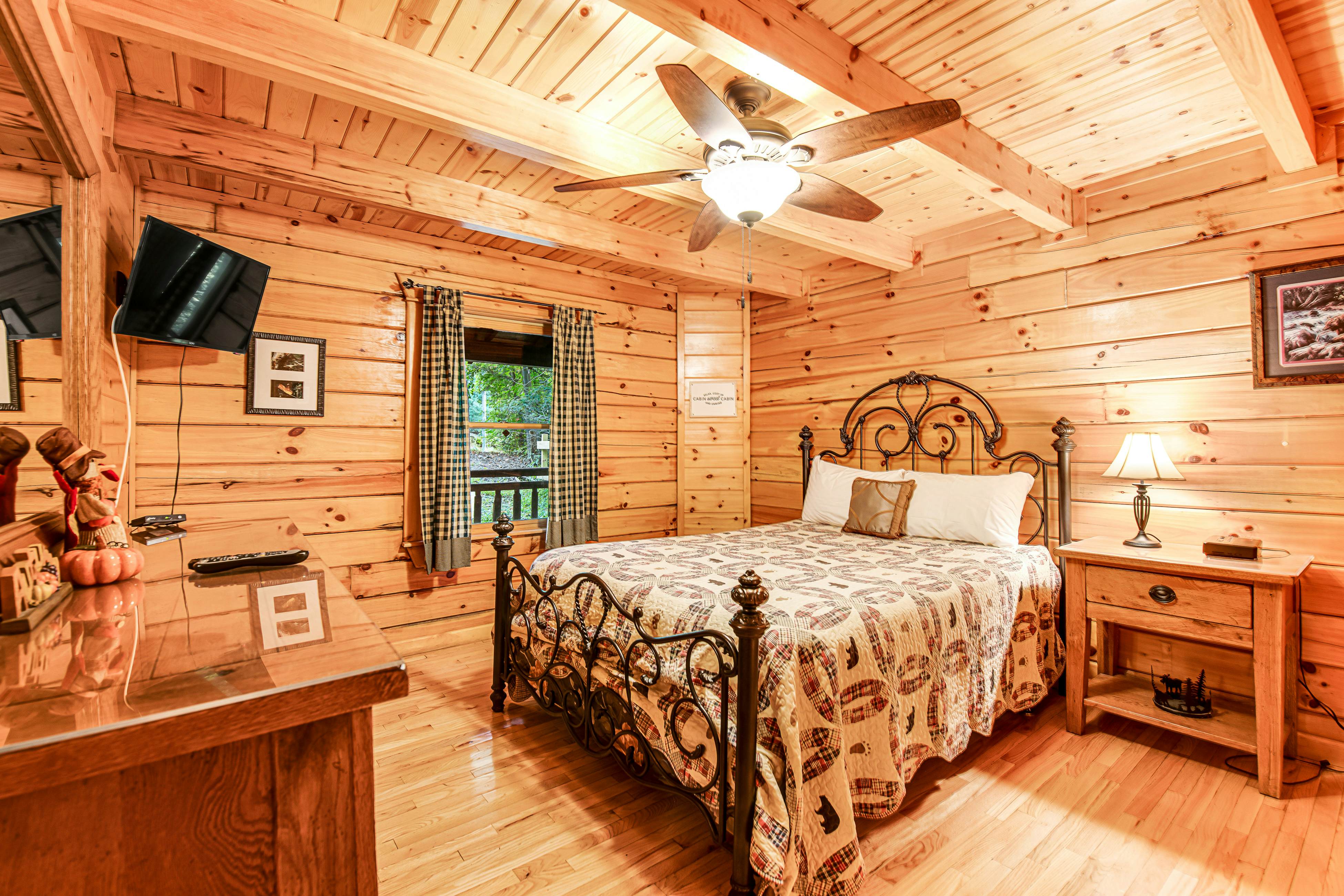 Beautiful & Secluded Log Cabin, Sleeps 8・Hot Tub