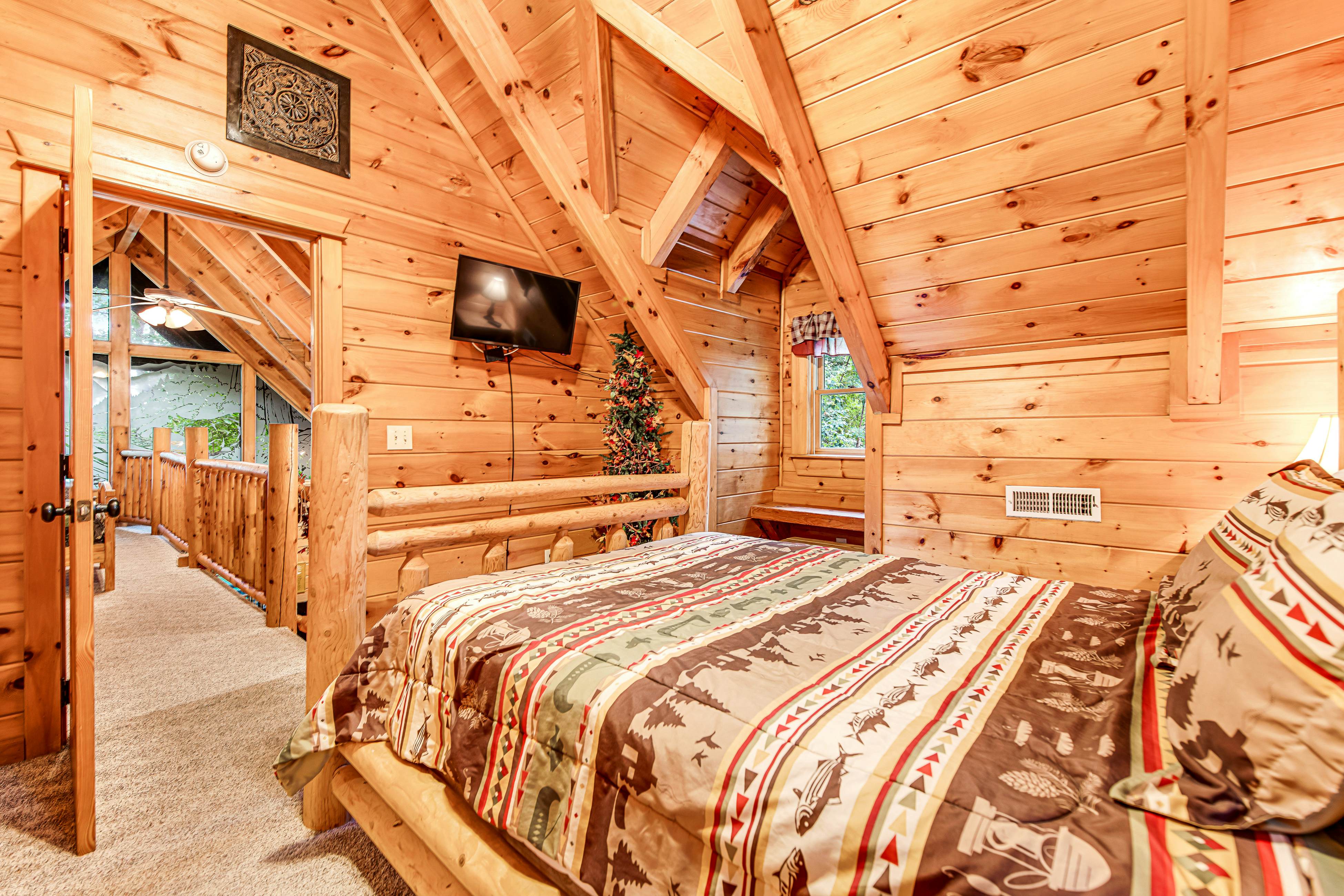 Beautiful & Secluded Log Cabin, Sleeps 8・Hot Tub
