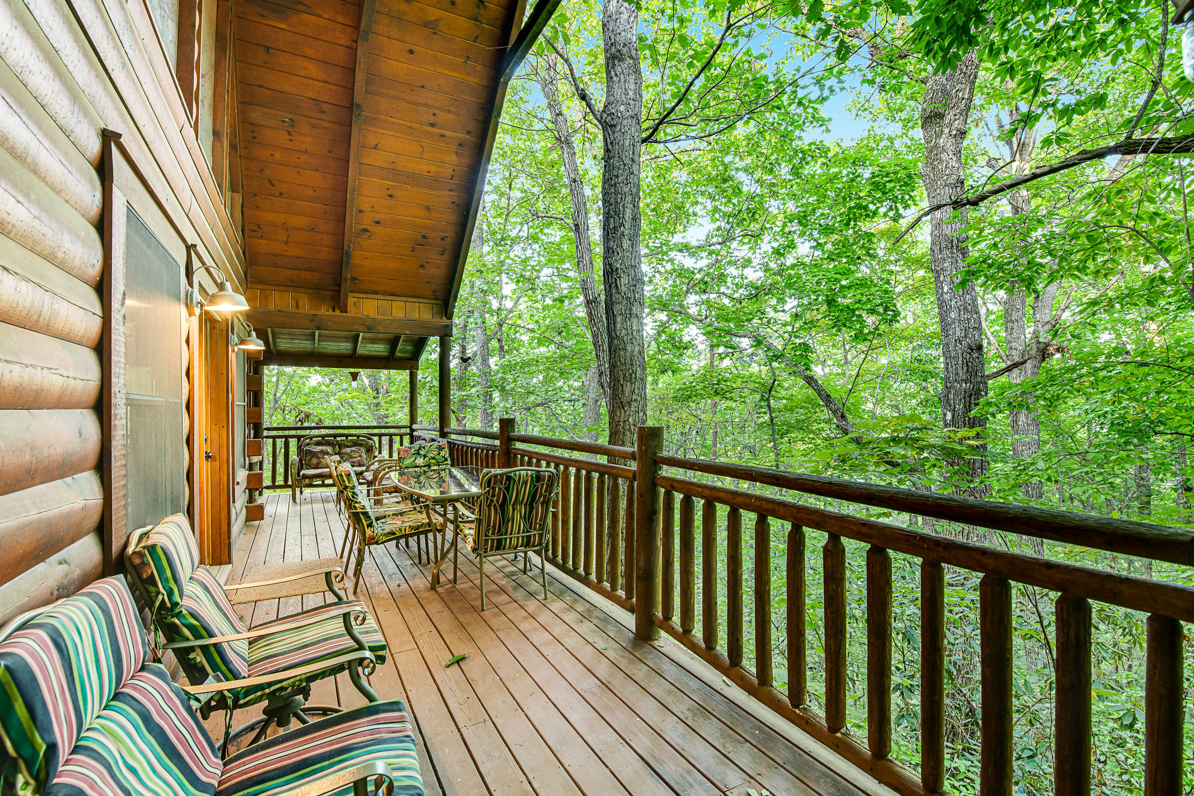 Beautiful & Secluded Log Cabin, Sleeps 8・Hot Tub