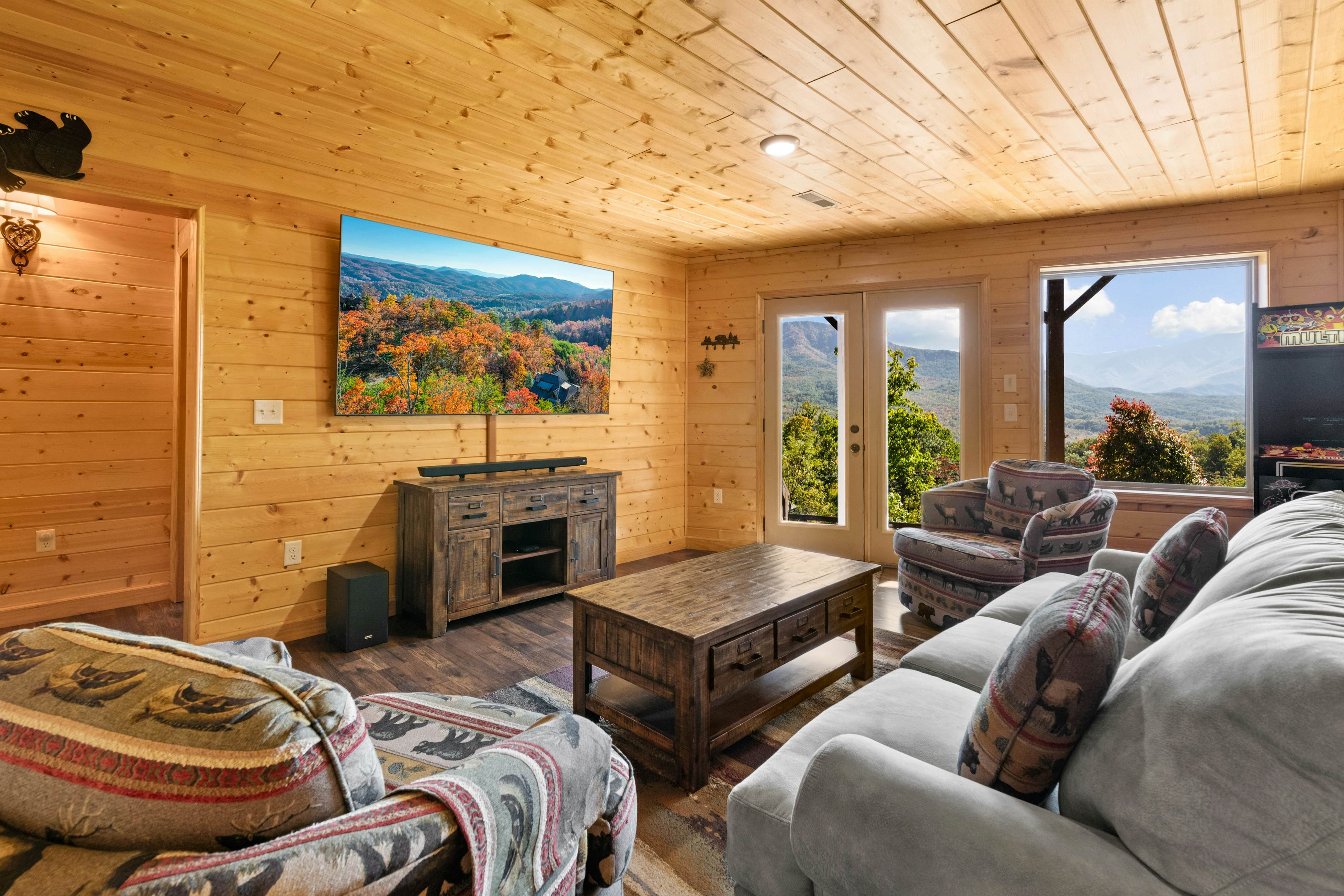 Spacious Mtn View Home, Sleeps 10・Hot tub・Grill