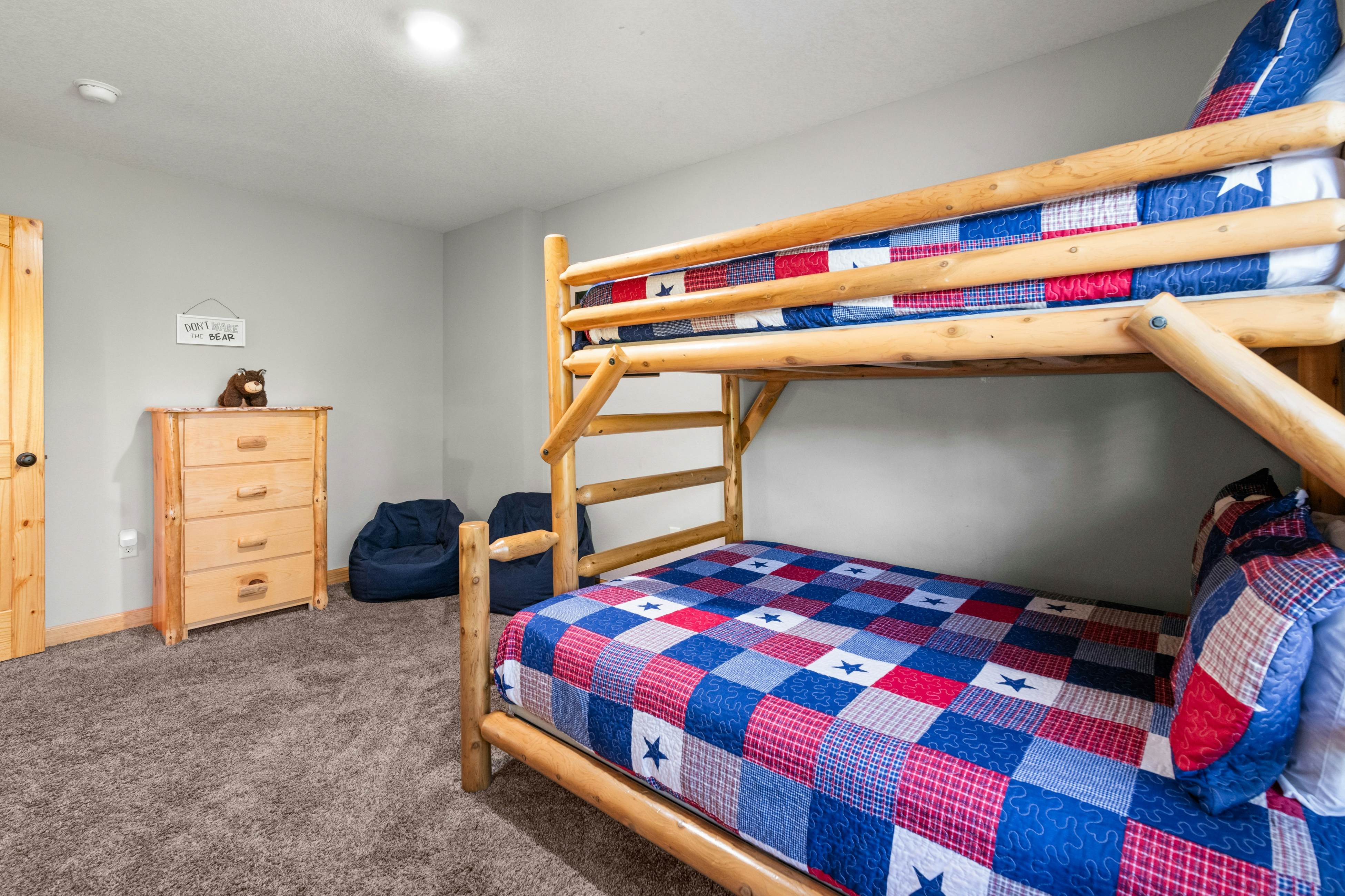 Spacious Mtn View Home, Sleeps 10・Hot tub・Grill