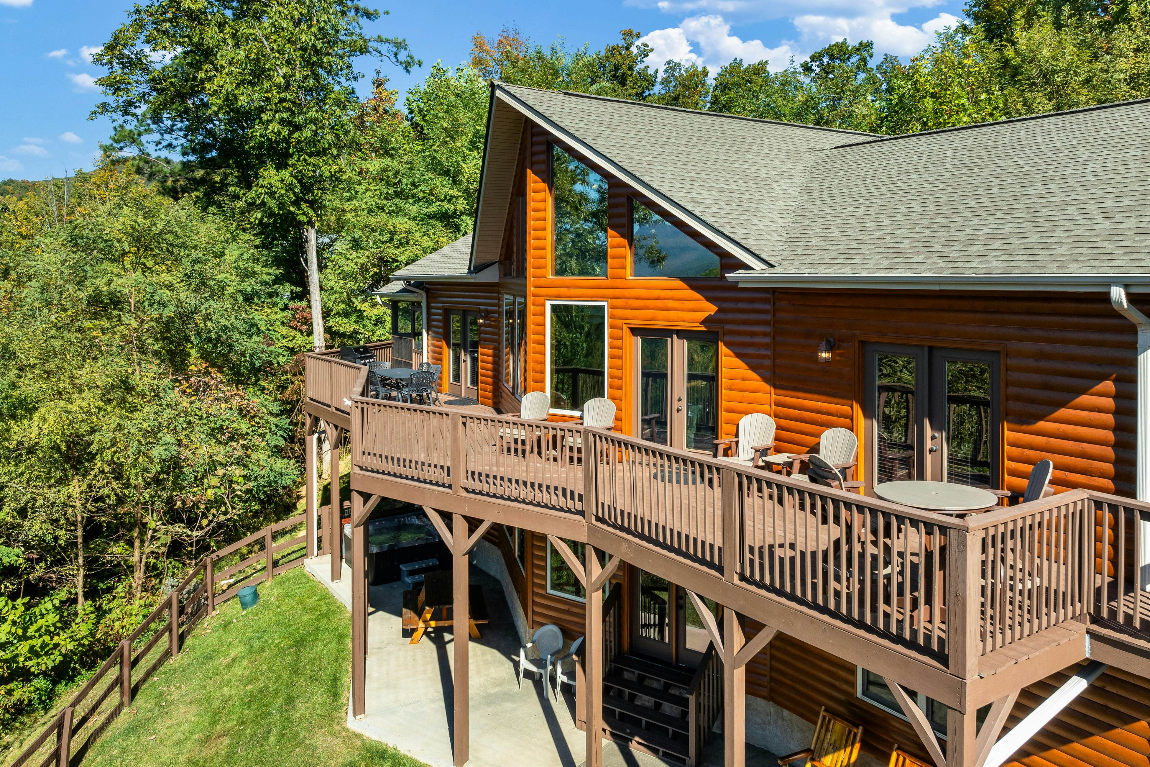 Spacious Mtn View Home, Sleeps 10・Hot tub・Grill