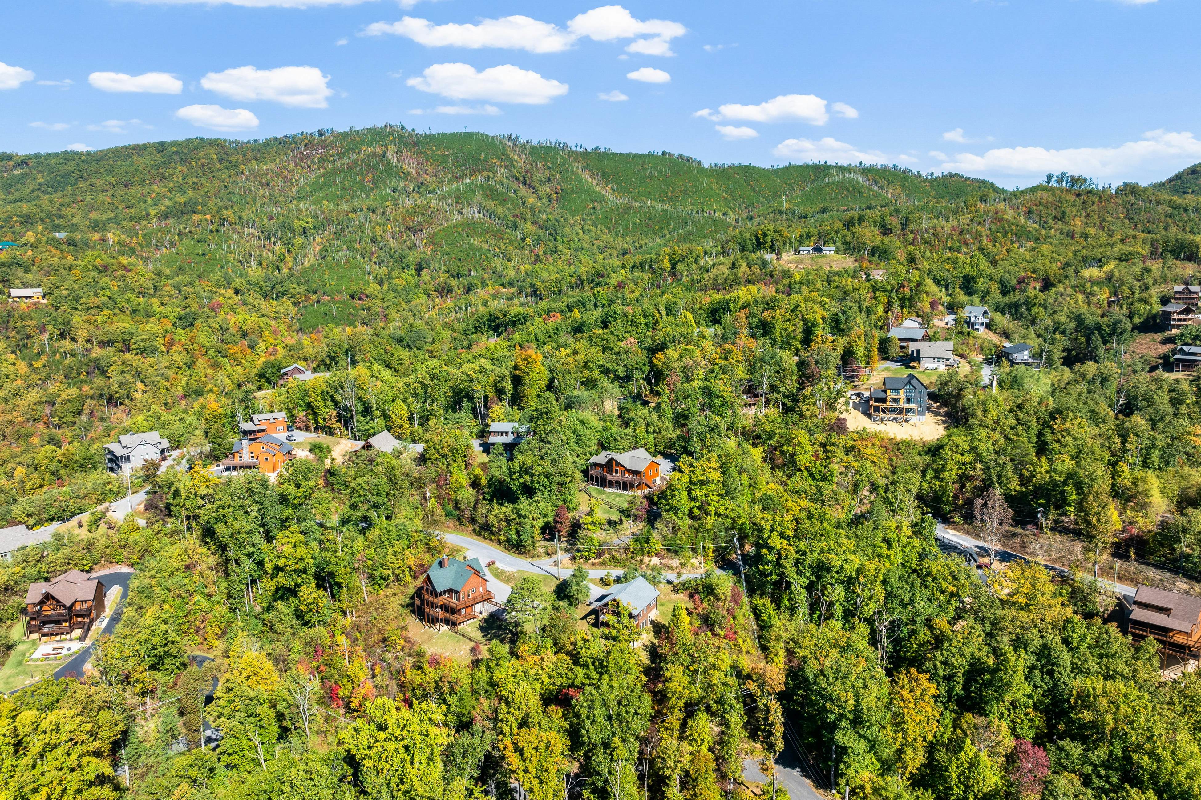 Spacious Mtn View Home, Sleeps 10・Hot tub・Grill