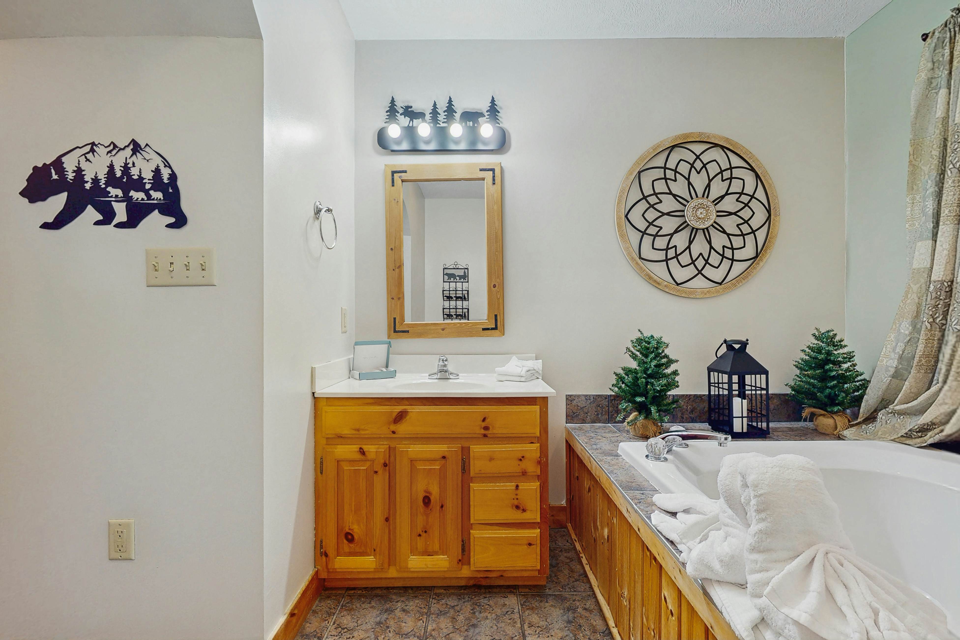 Peaceful Log Cabin, Sleeps 6・Hot tub・Fireplace