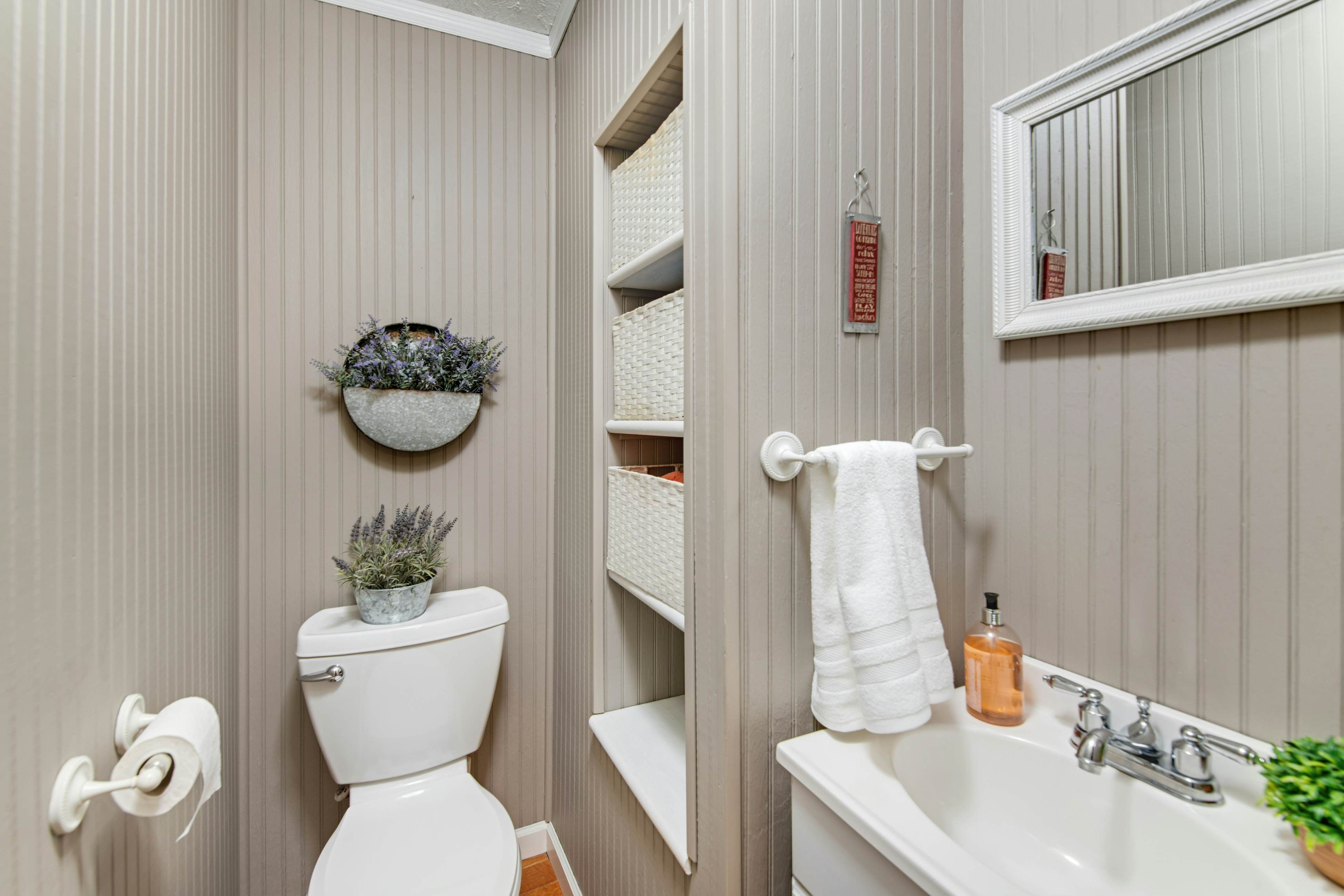 Lakefront Home・Dock・Covered Deck ・Fire Pit・Dogs OK