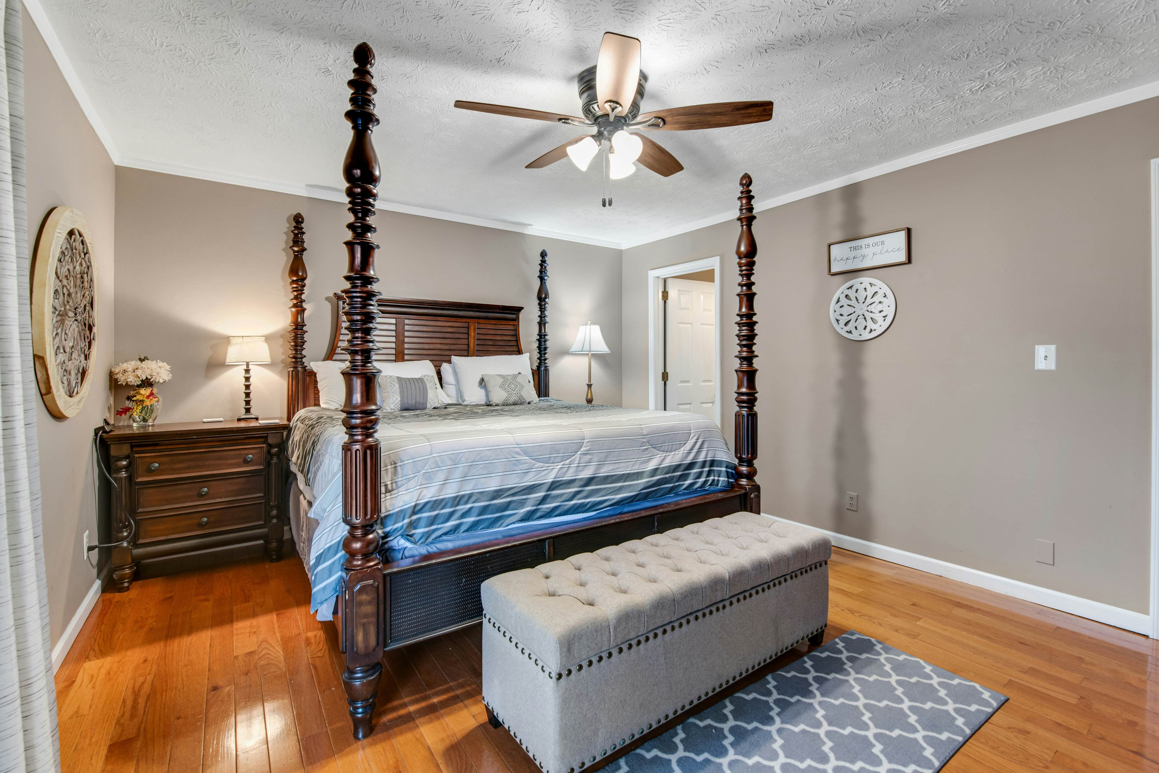 Lakefront Home・Dock・Covered Deck ・Fire Pit・Dogs OK