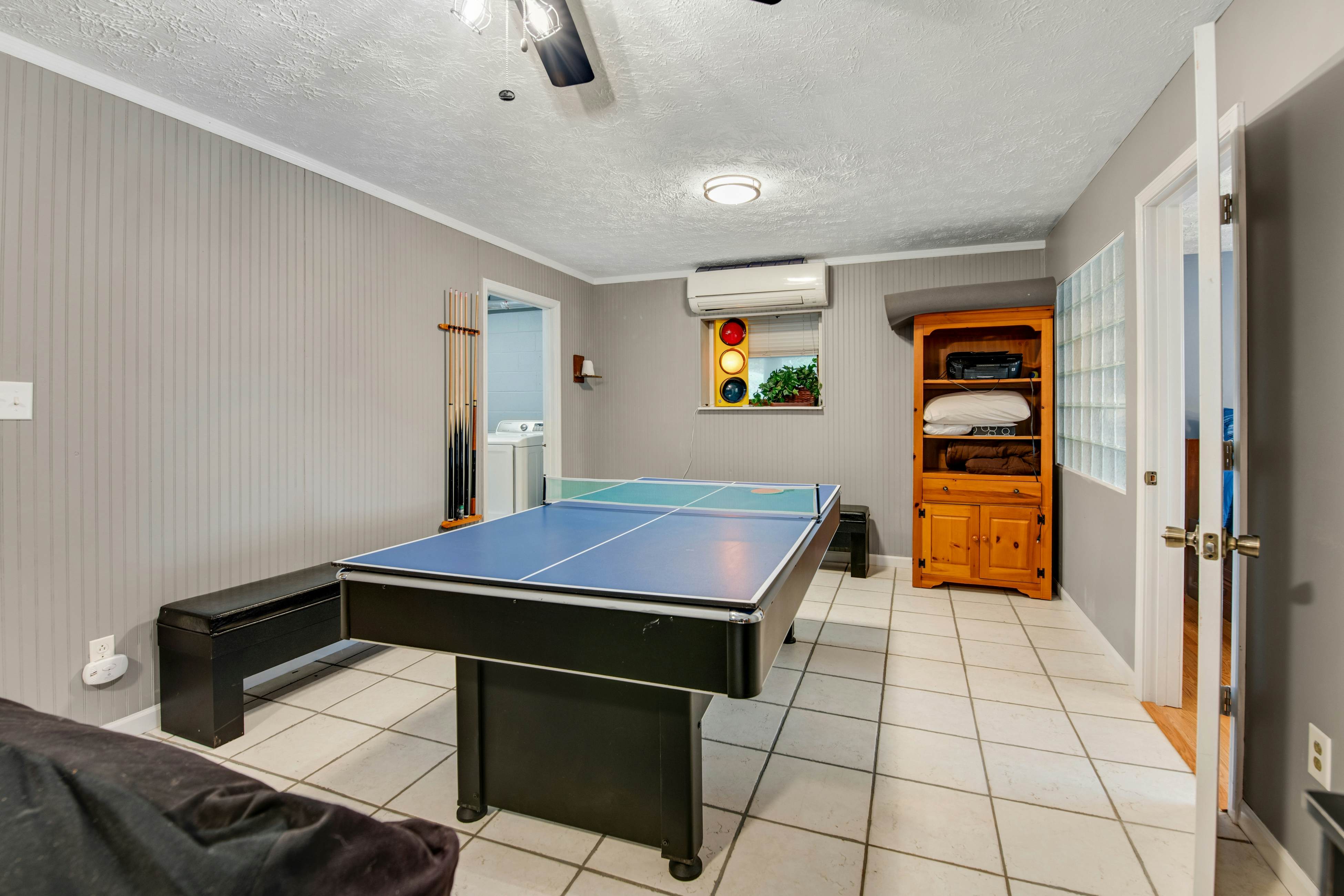 Lakefront Home・Dock・Covered Deck ・Fire Pit・Dogs OK