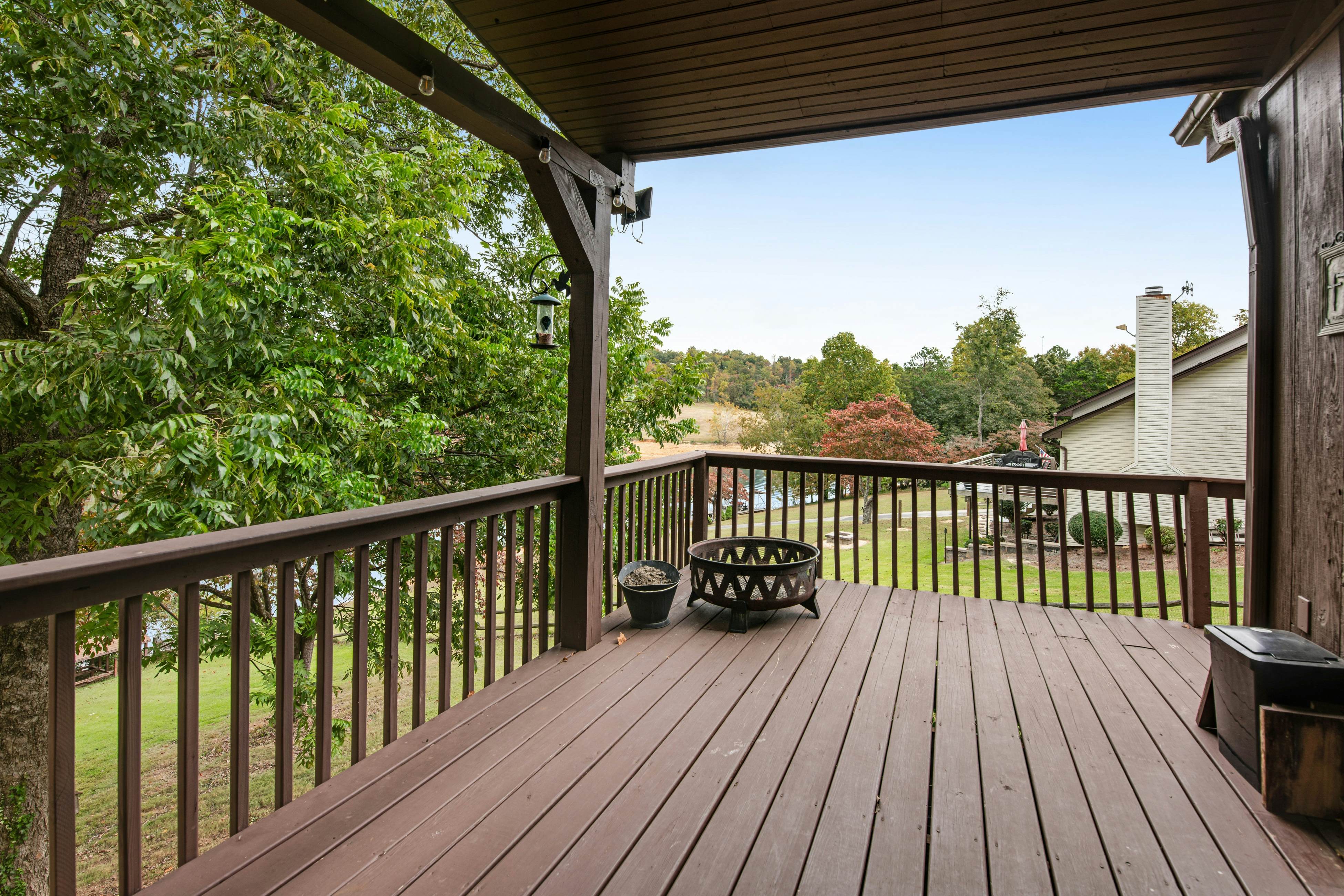 Lakefront Home・Dock・Covered Deck ・Fire Pit・Dogs OK