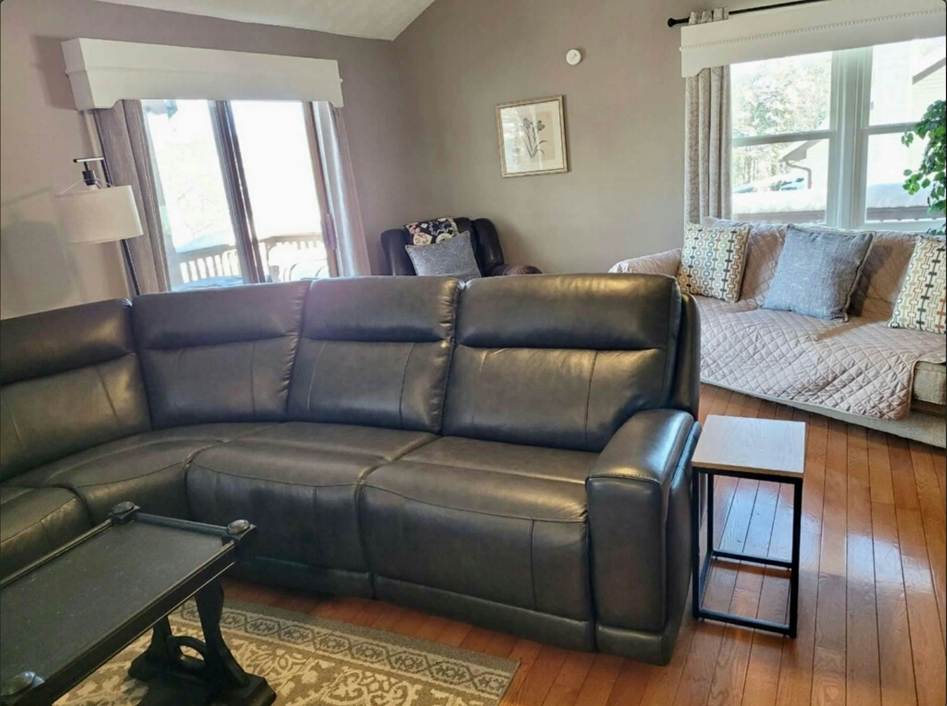 Lakefront Home・Dock・Covered Deck ・Fire Pit・Dogs OK