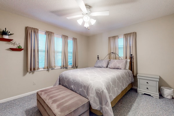 Lake Front Home, Sleeps 12・Games・Fire Pit・Dock