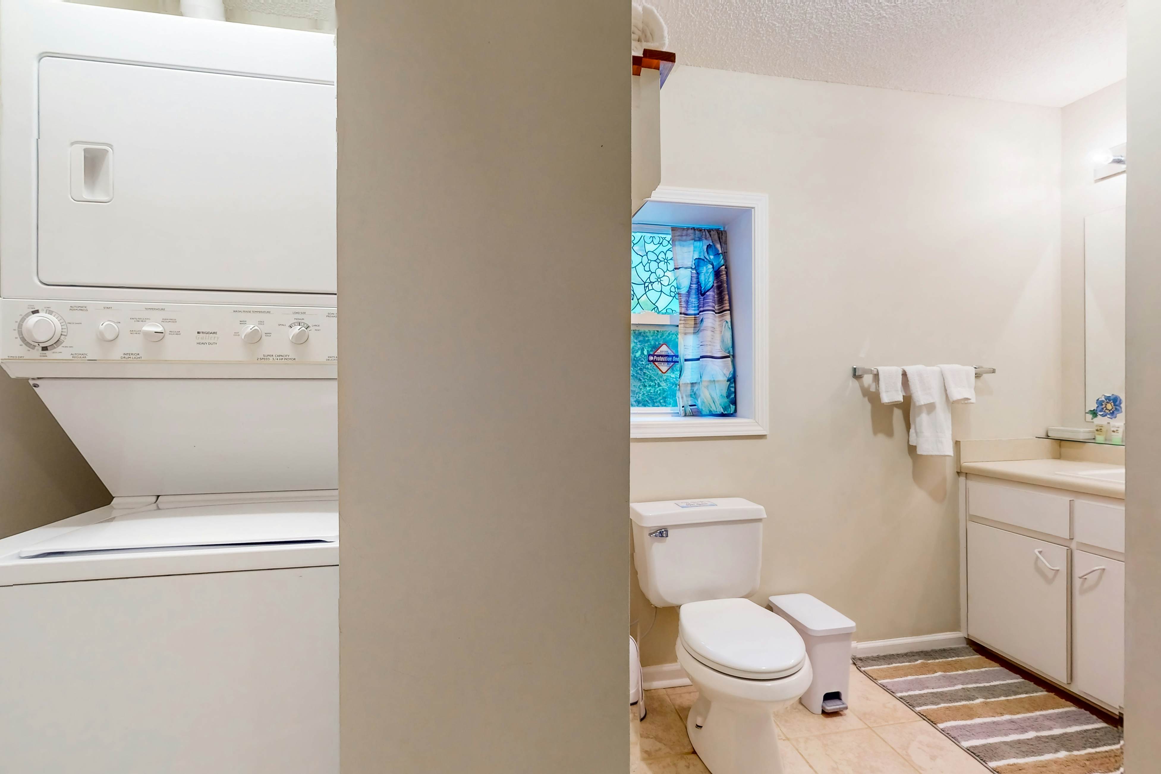 Lake front home with games, fire pit, gas grill and dock