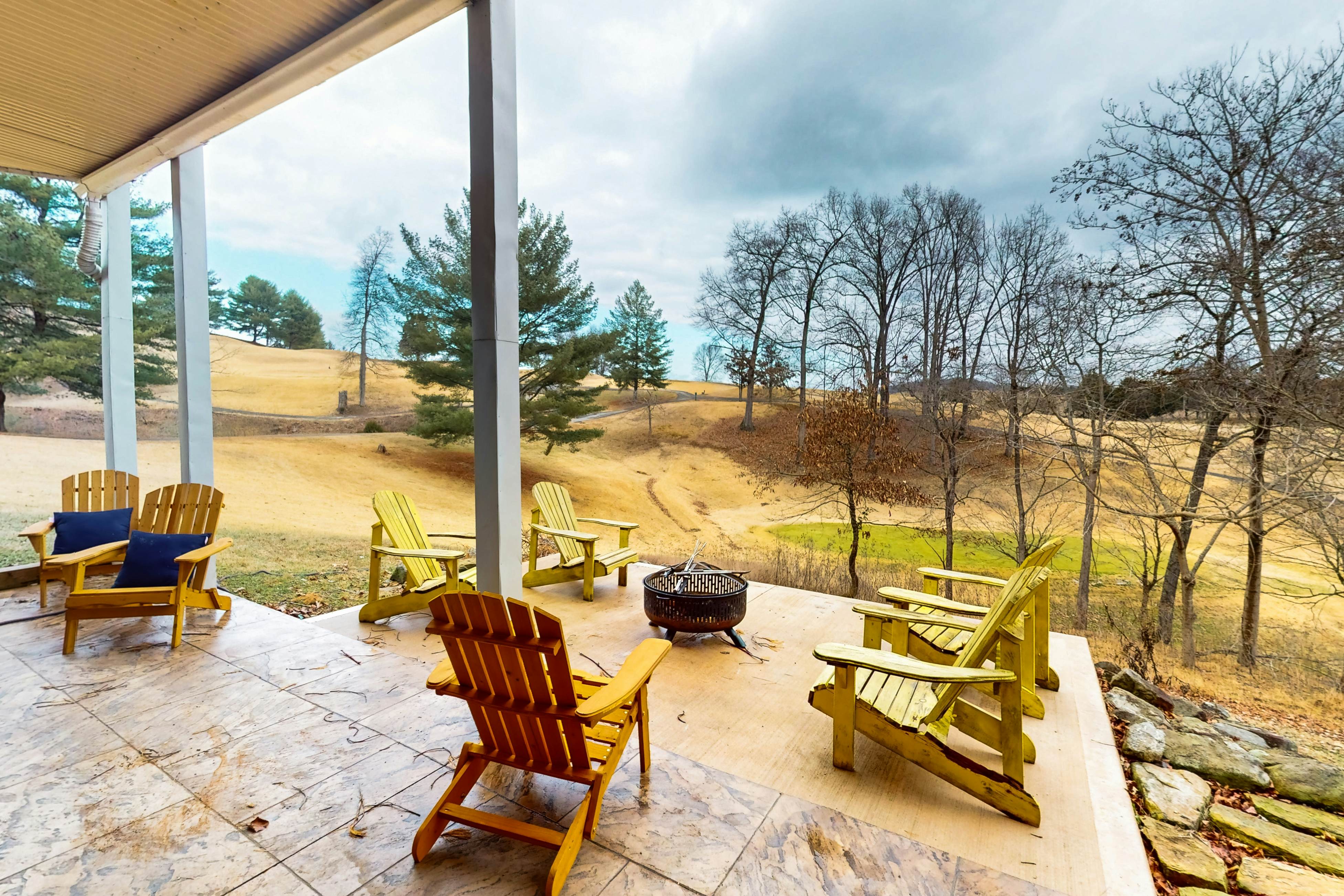 Ultimate Lake Cabin | Hot Tub・Firepit・Outdoor Fun