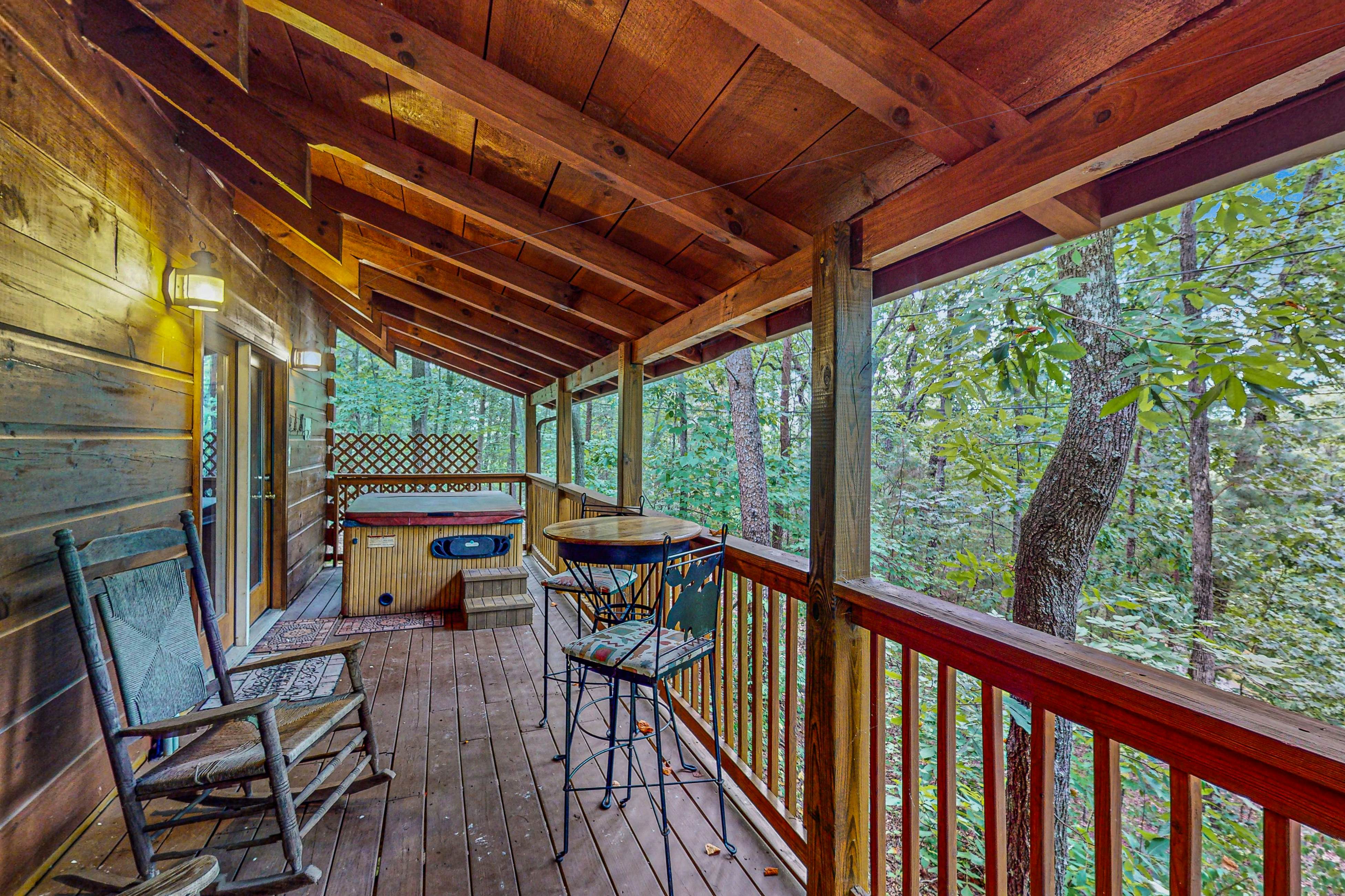 Smoky Mountain retreat with deck, hot tub, pool table, & free attraction tickets