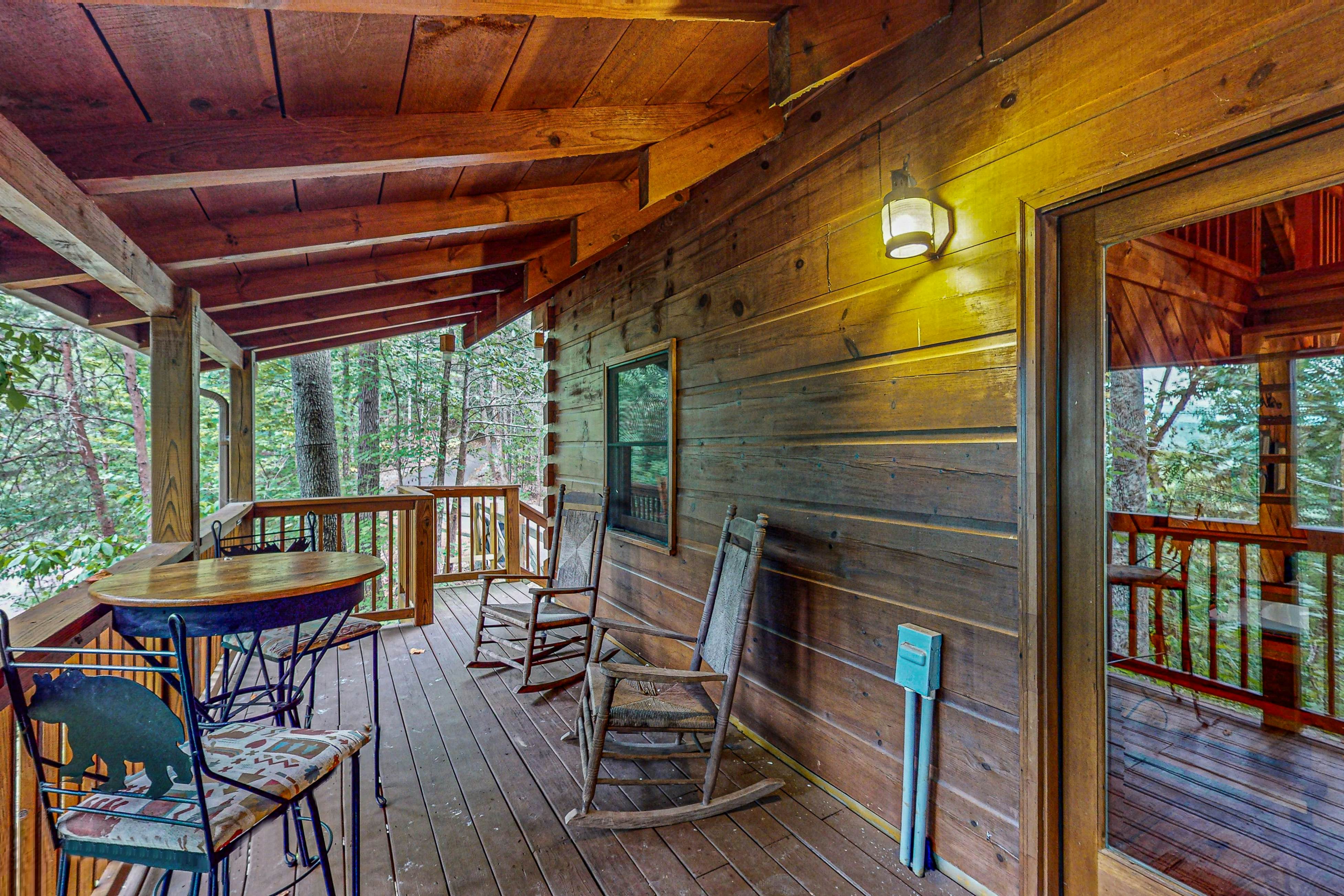 Smoky Mountain retreat with deck, hot tub, pool table, & free attraction tickets